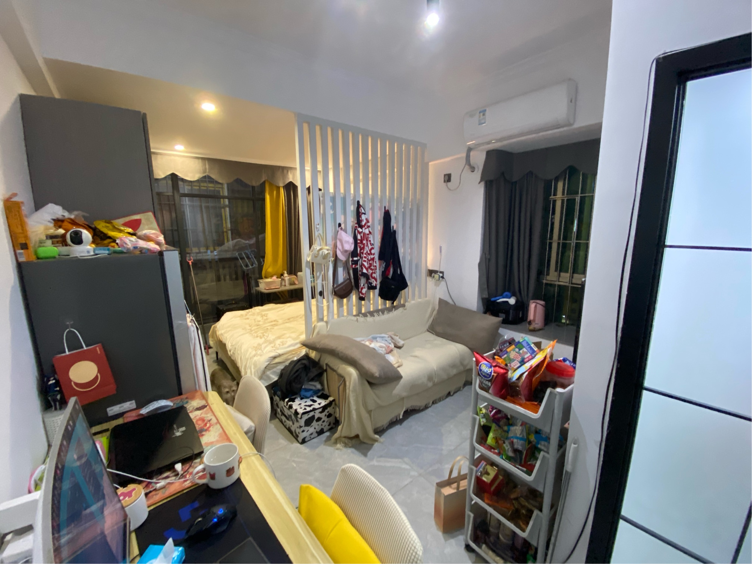 Shenzhen BaoAn Long Short Term Sublet Single Apartment Pet Friendly