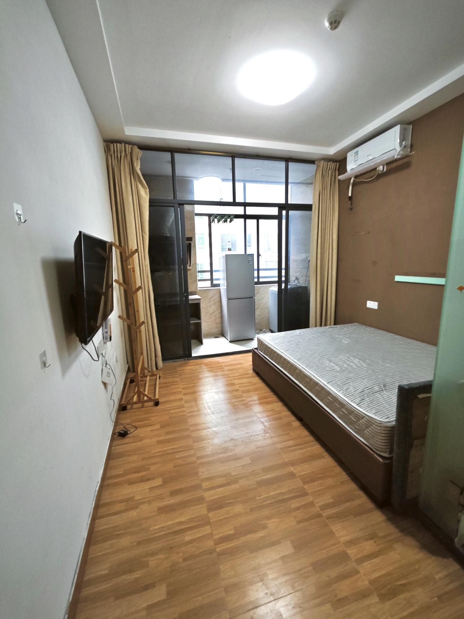 Shenzhen BaoAn Single Apartment Sublet Long Term Pet Friendly