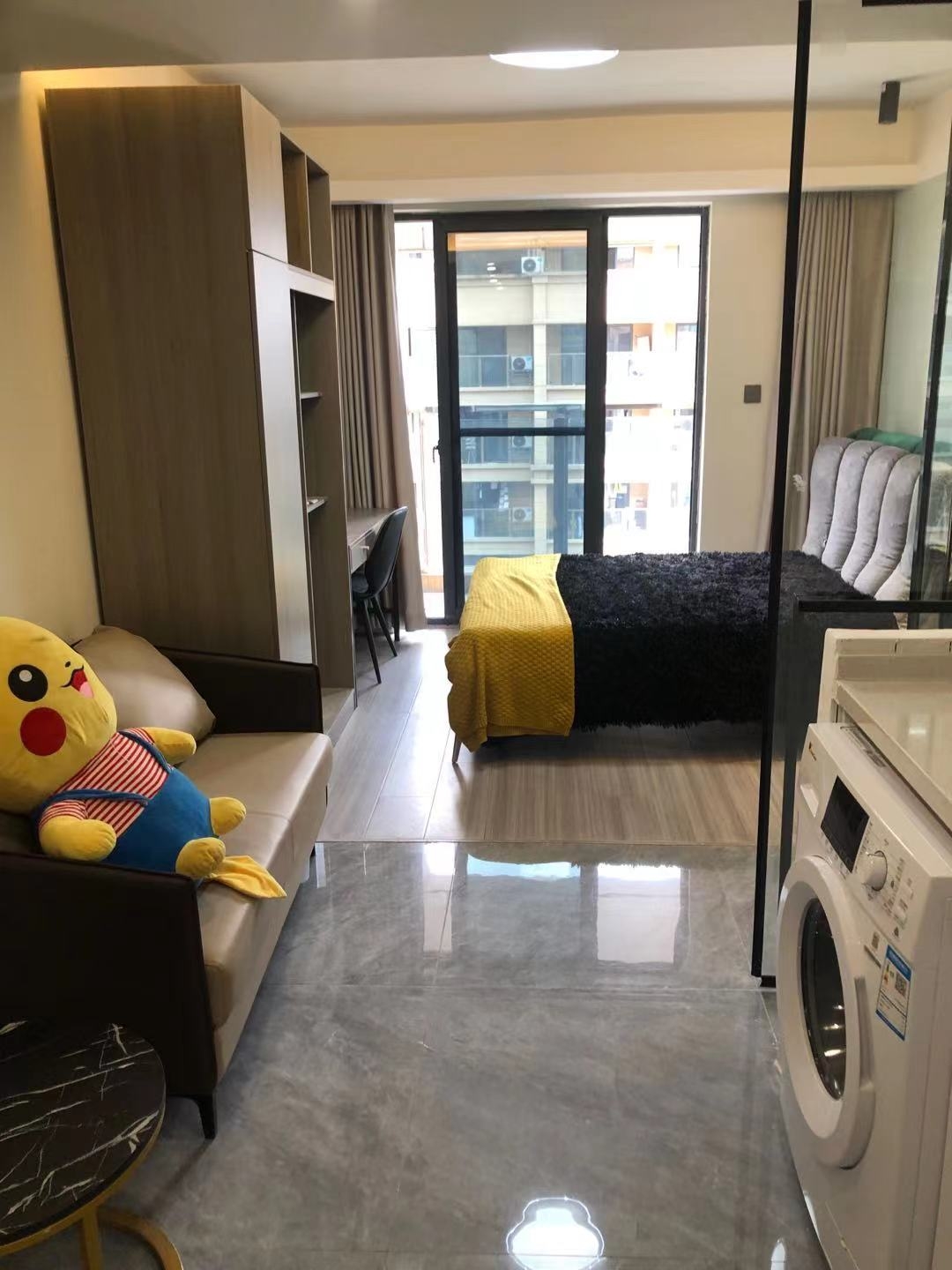 Hangzhou Xihu Long Short Term Single Apartment