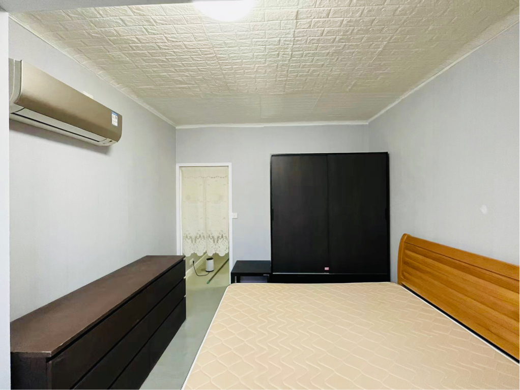 Pudong 成山路24弄德州四村