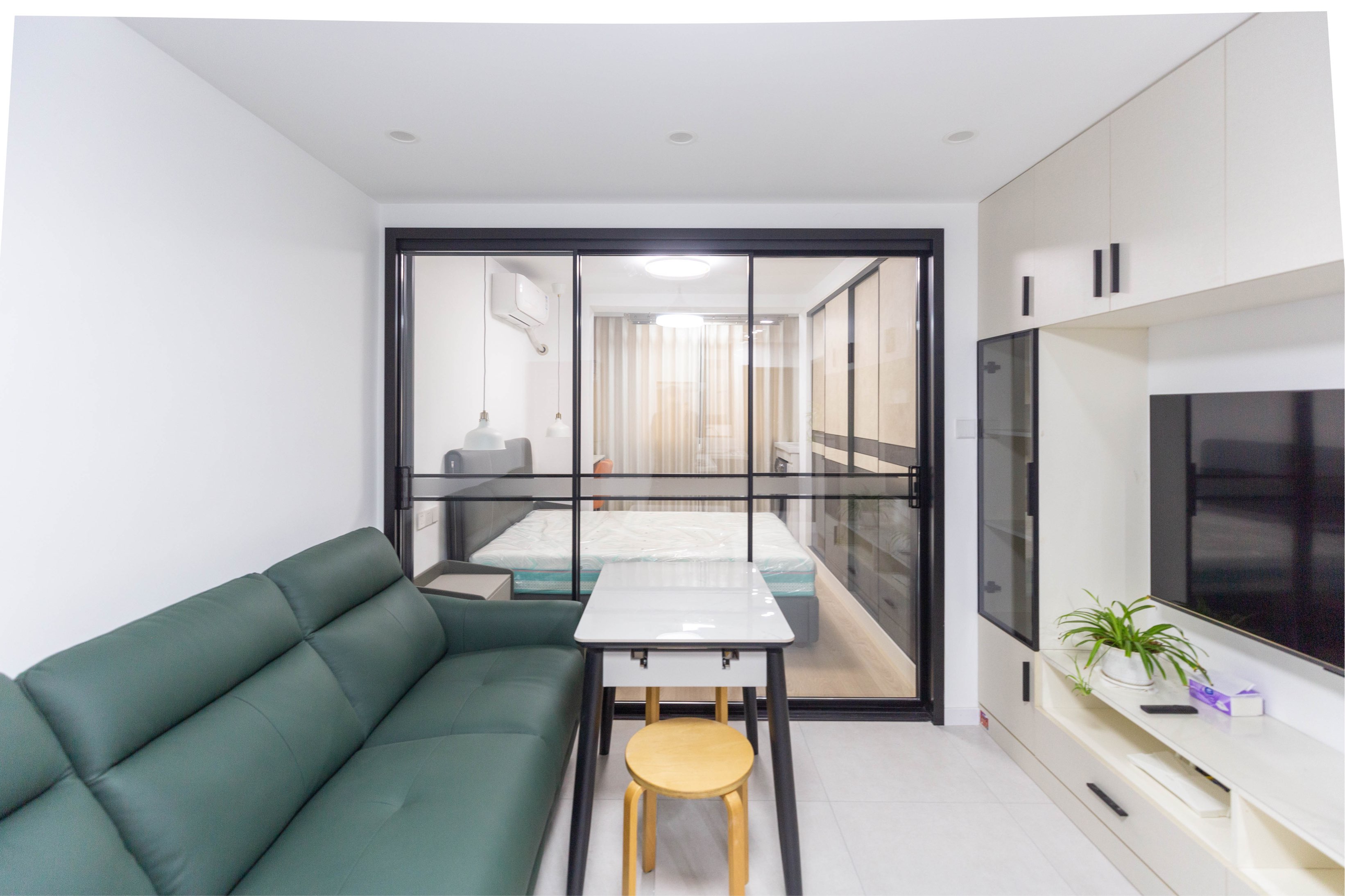Shanghai-Changning-Cozy Home,Clean&Comfy,No Gender Limit,Hustle & Bustle,“Friends”,Chilled,LGBTQ Friendly,Pet Friendly