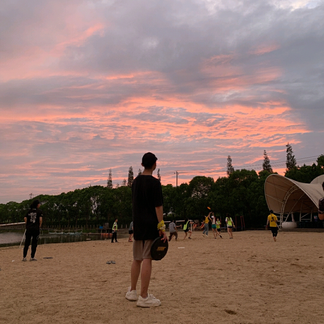 山山而川流不息