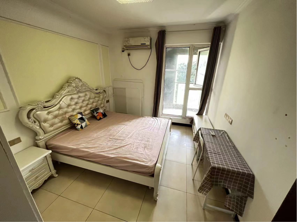 ChongqingNan'AnShared ApartmentSeeking FlatmateLong & Short Term