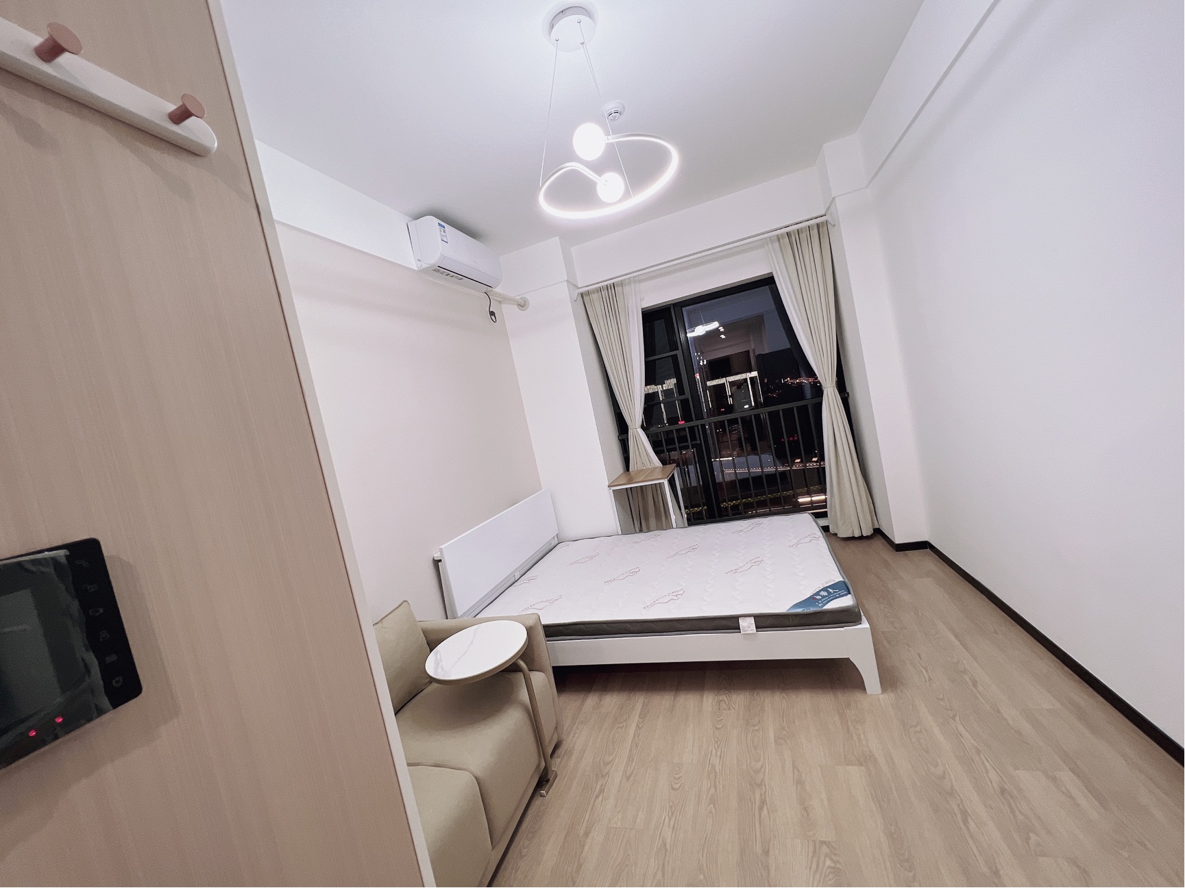 成都-高新区-温馨小窝,干净治愈,不限性别,市井烟火气