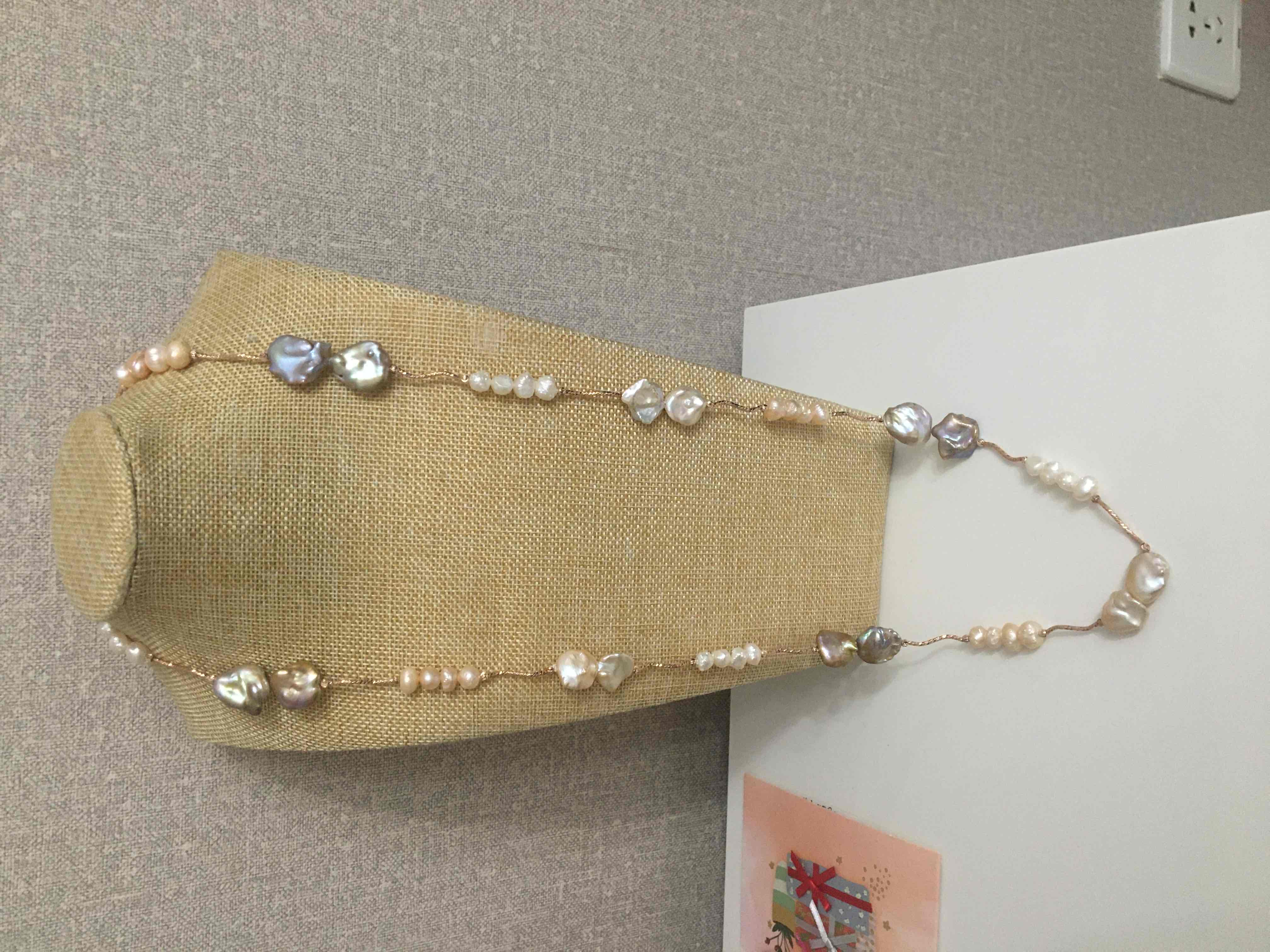 Pearl necklace 珍珠项链