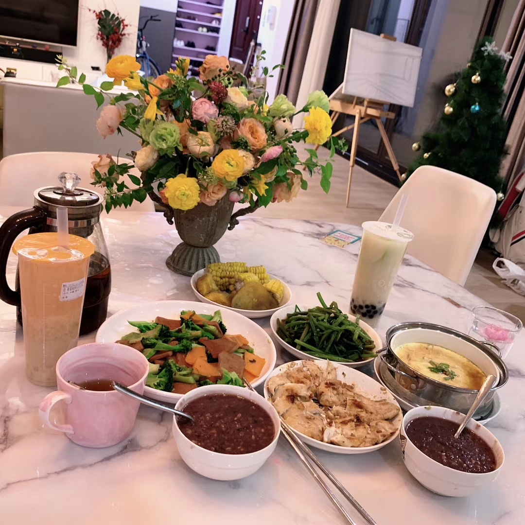 Comfy & Decent |我们在上海的单身生活，舒适带着精致