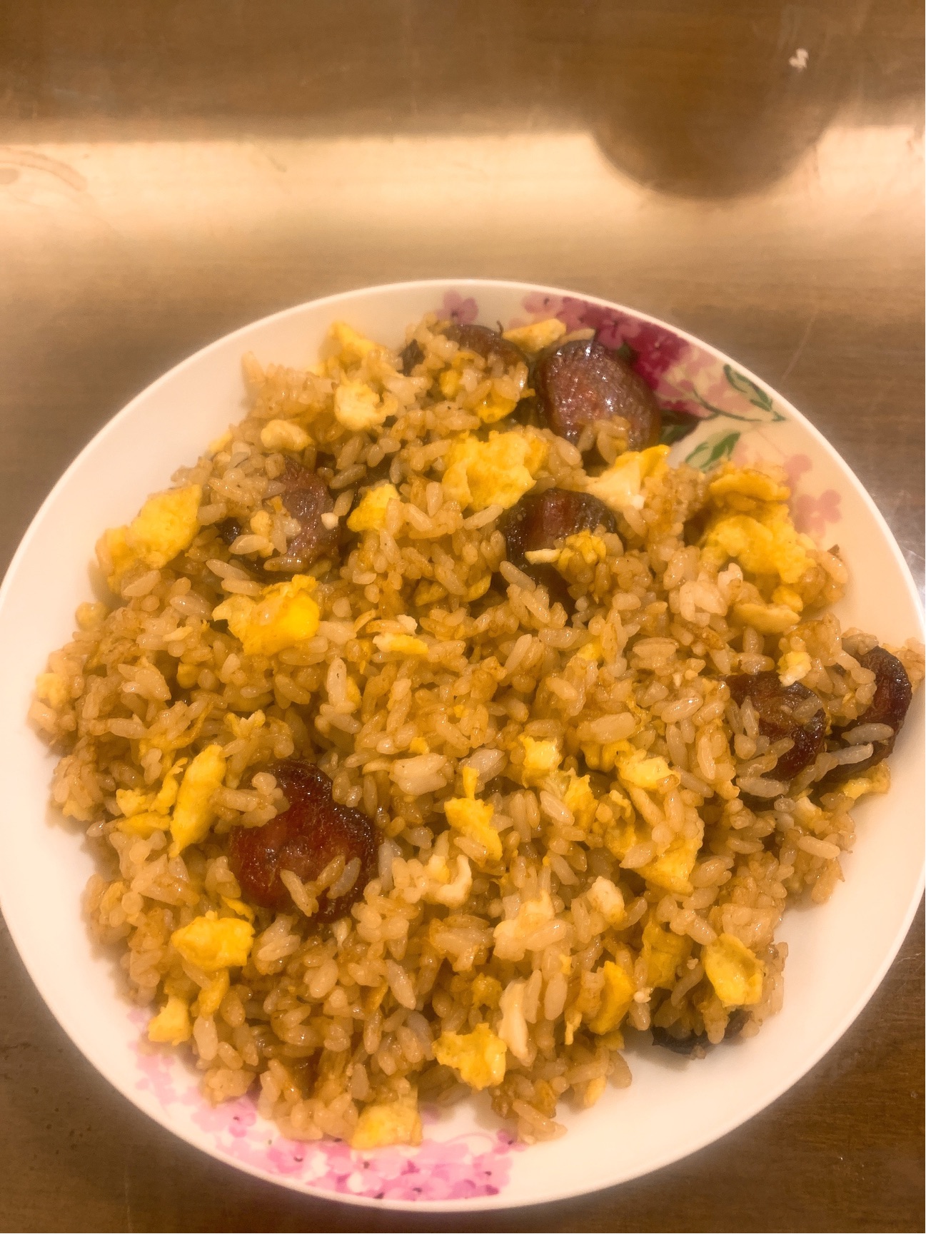 香肠炒饭 
好好吃😋