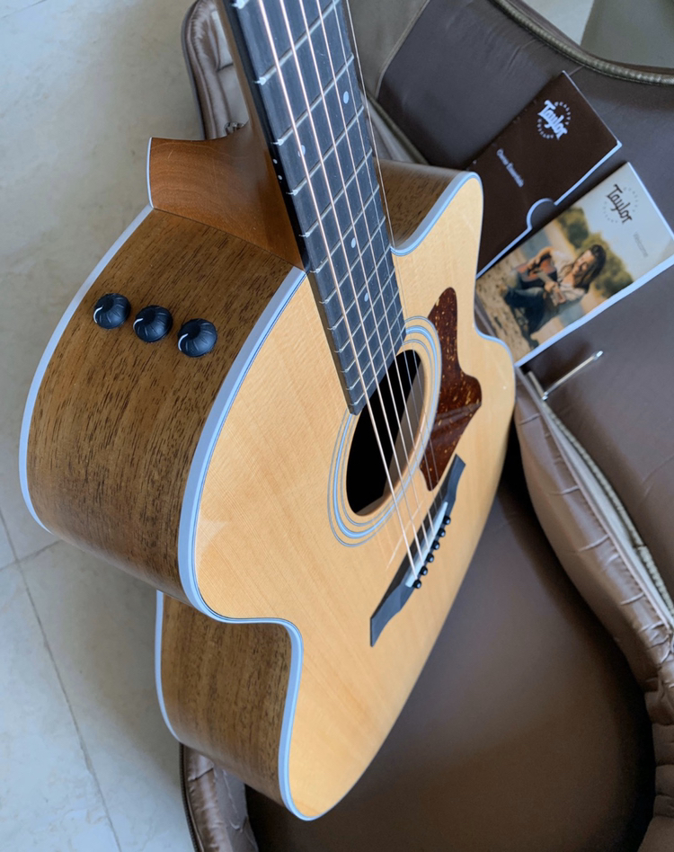 割爱Taylor 214CE 吉他