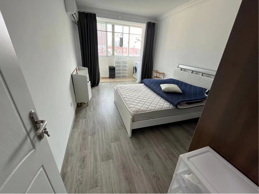 Shanghai-Changning-Cozy Home,Clean&Comfy,No Gender Limit,Hustle & Bustle,“Friends”,Chilled,Pet Friendly