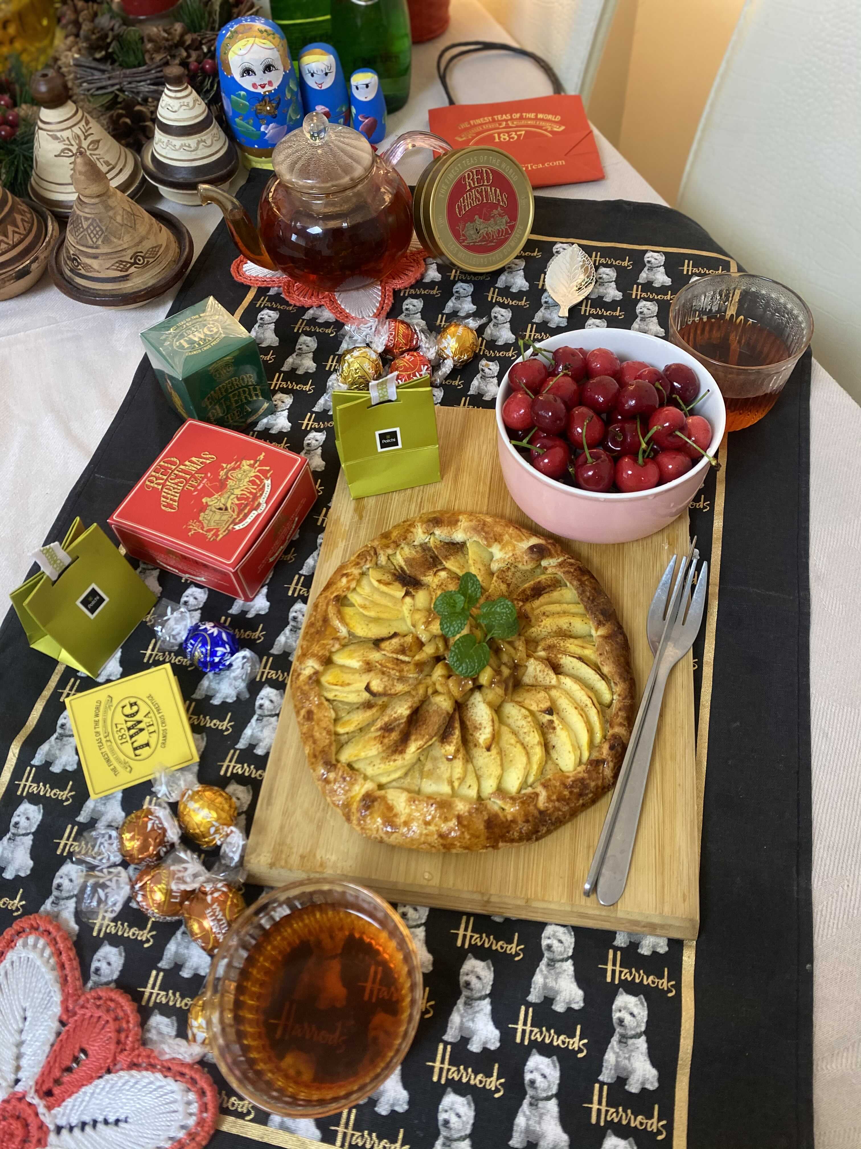 Handmade Apple Pie wth Red Christmas Tea