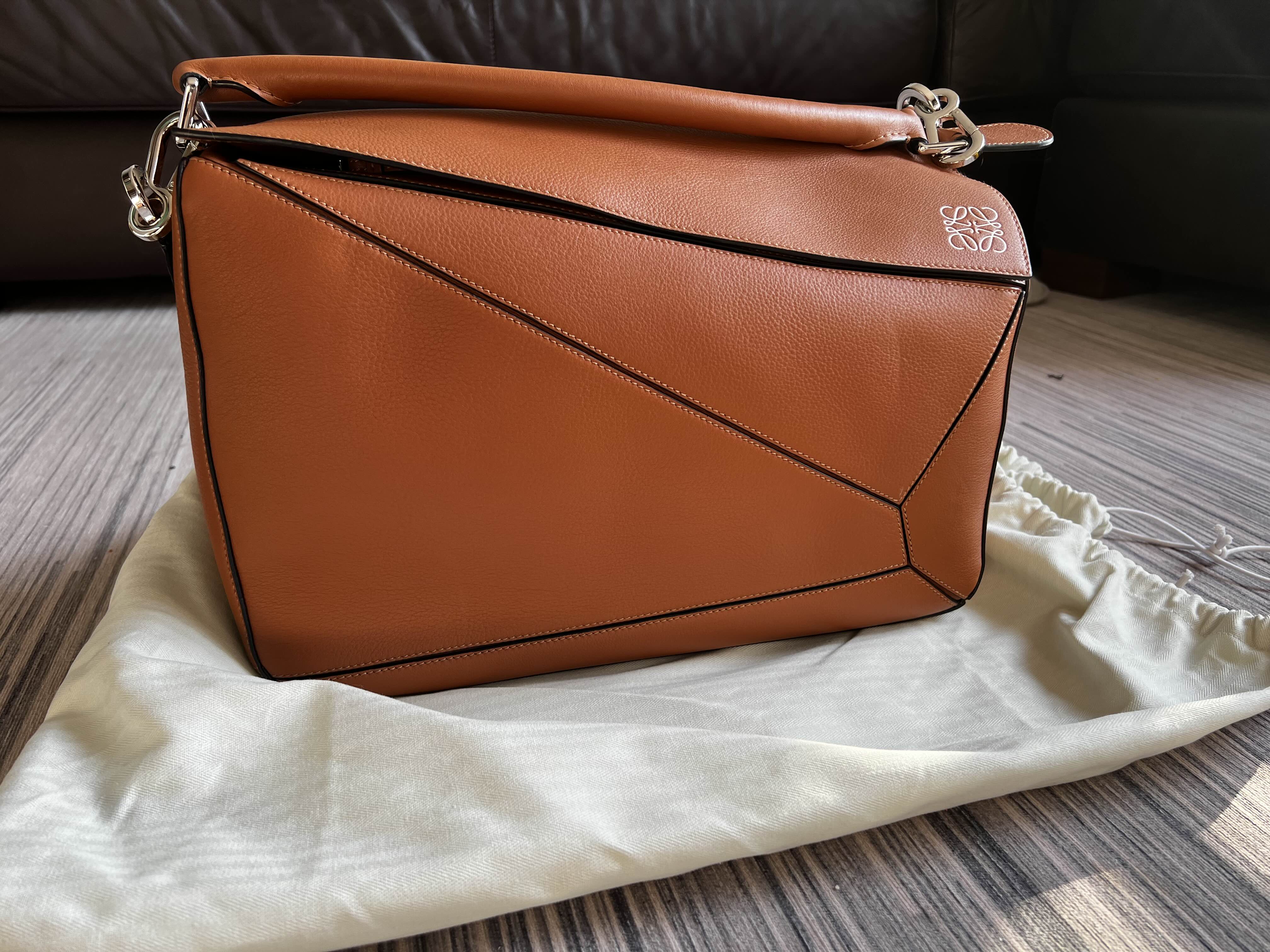 Loewe罗意威经典PUZZLE大号棕色手袋 