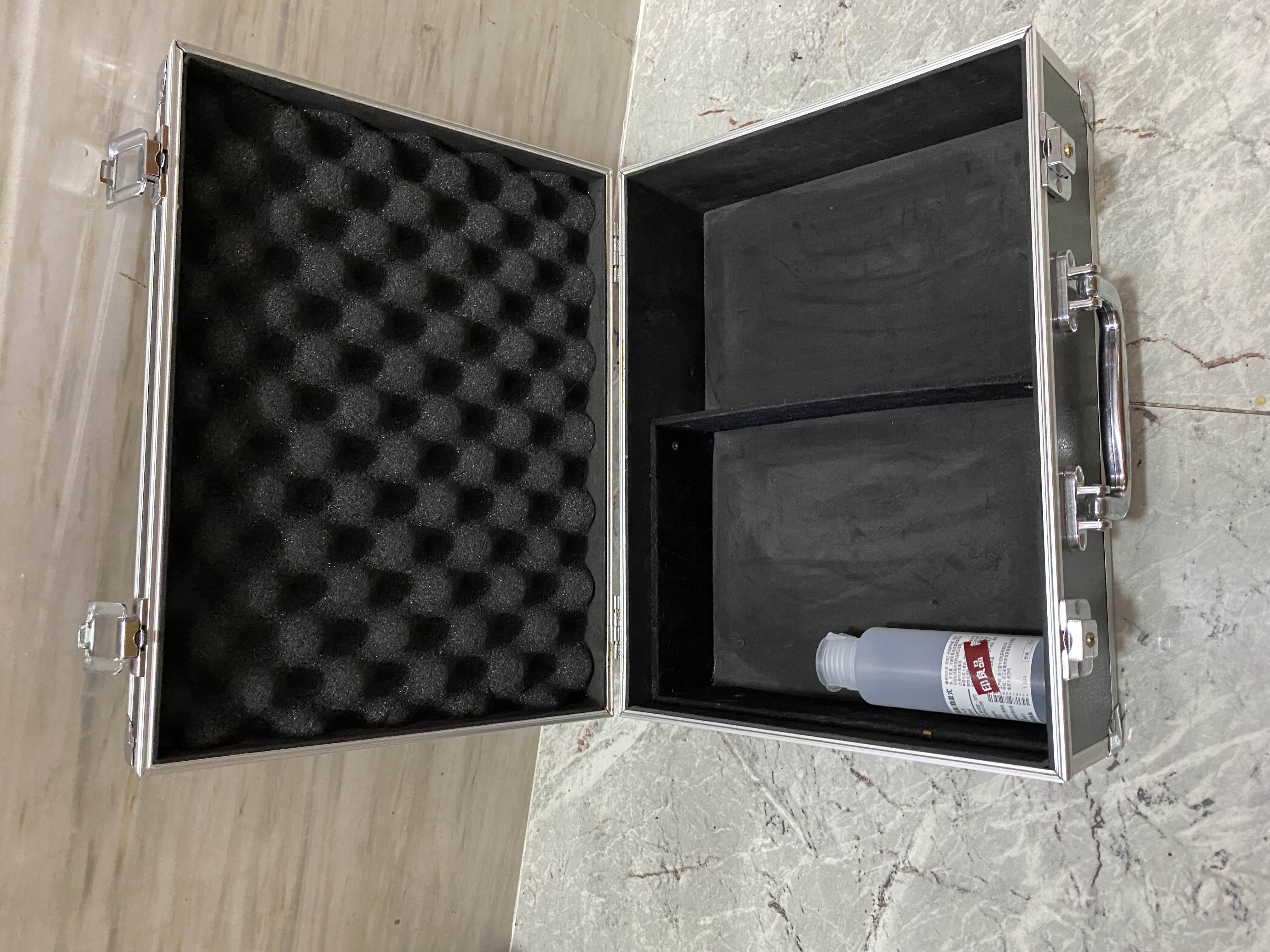 Suitcase 