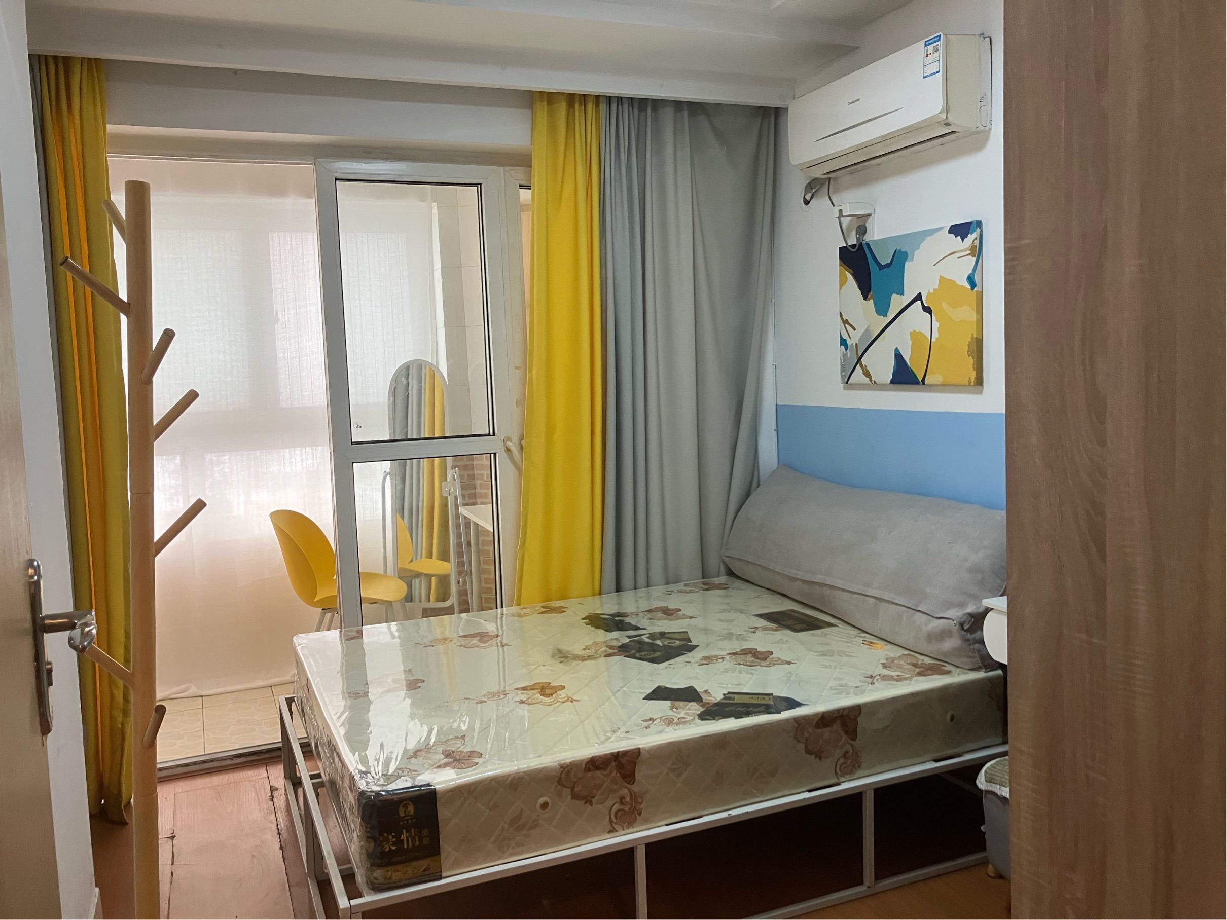 ShenzhenFutianLong & Short TermShared Apartment