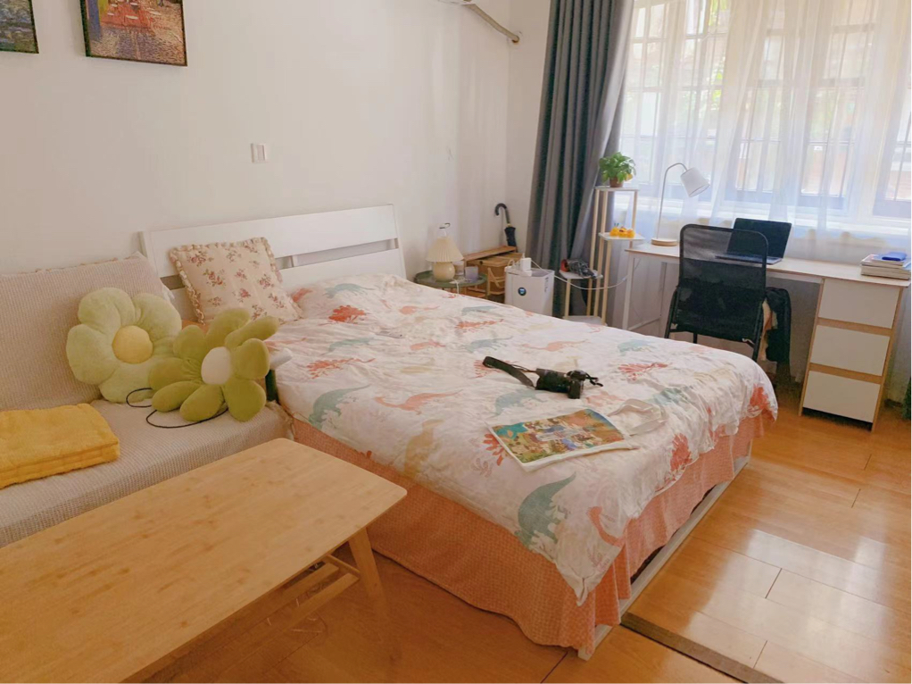 Shanghai-Huangpu-Cozy Home,Clean&Comfy,No Gender Limit,Hustle & Bustle,“Friends”,Chilled,LGBTQ Friendly,Pet Friendly