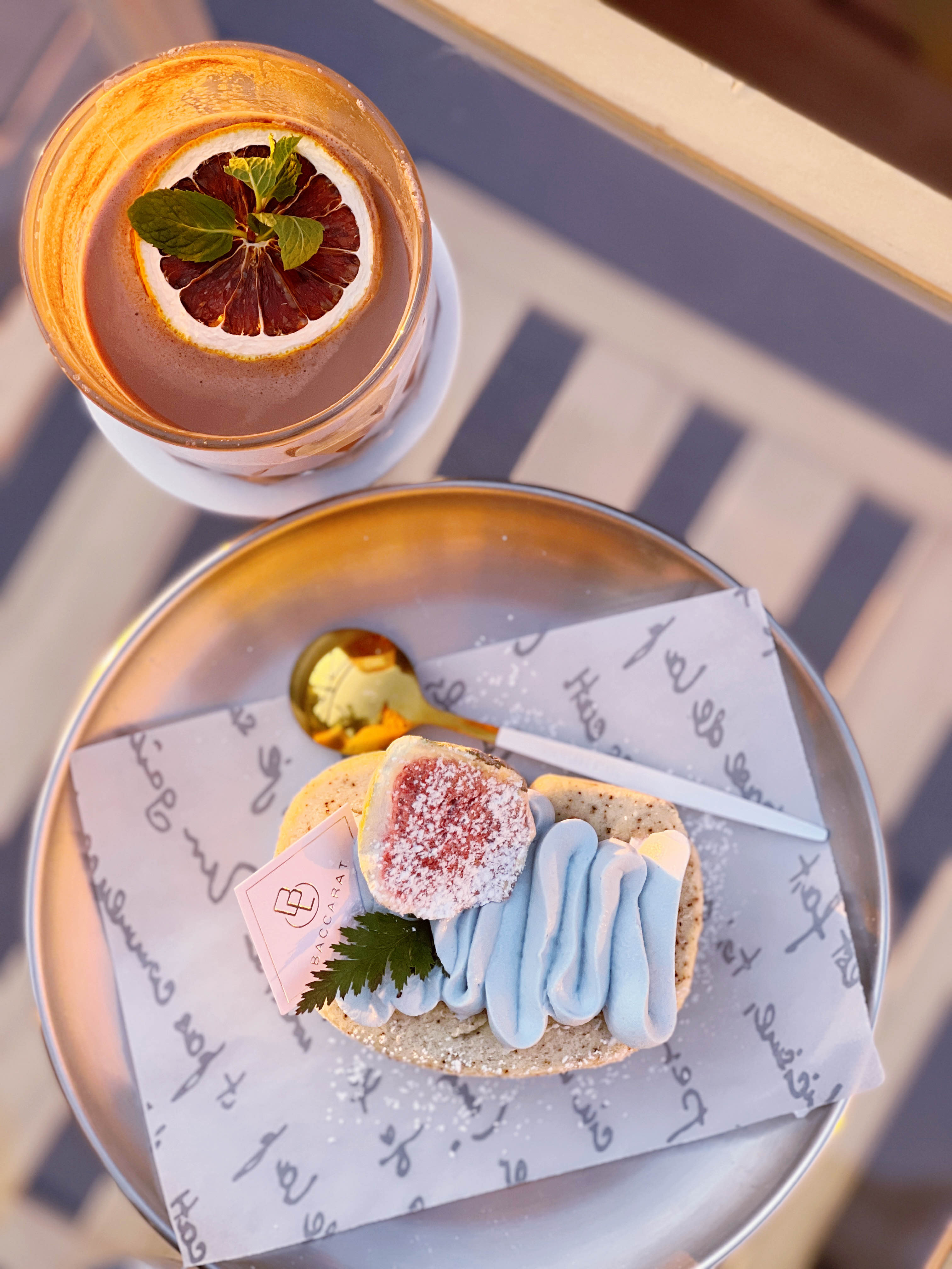 Riverside Coffee 亮马河畔看夕阳_0