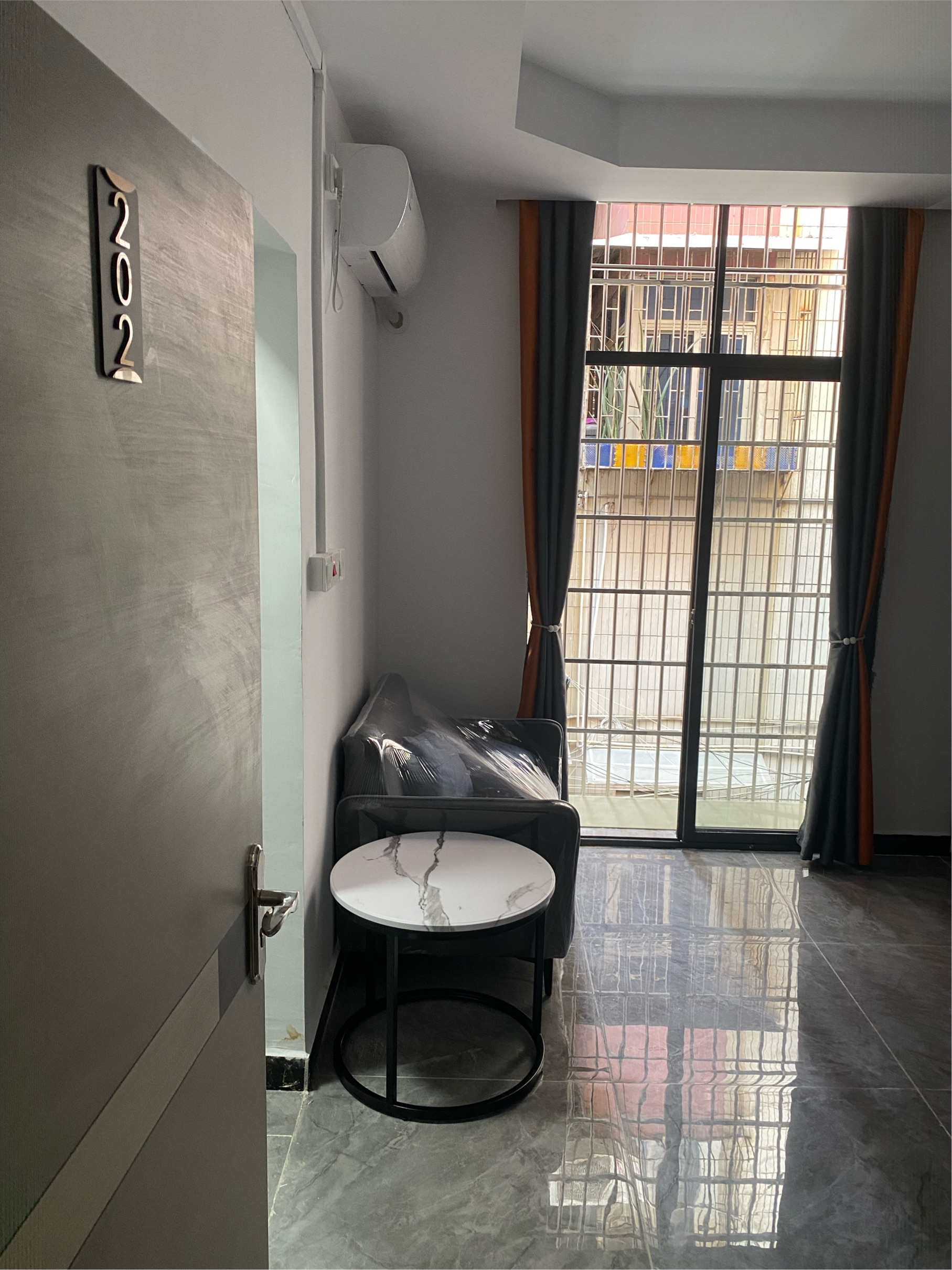 GuangzhouTianheSingle ApartmentLong TermShort TermLong & Short