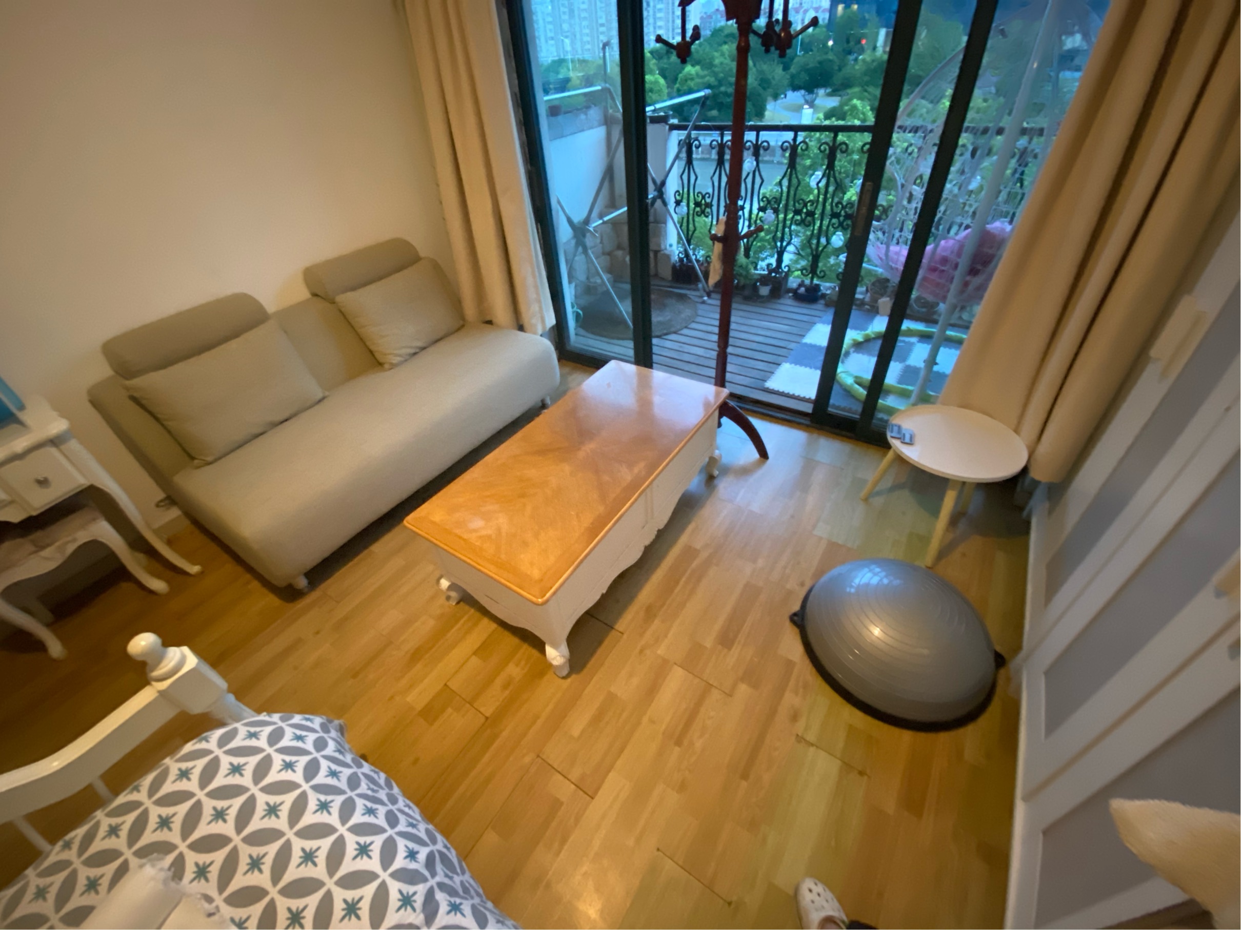 ShanghaiPudongShared ApartmentSingle ApartmentSeeking FlatmateLong