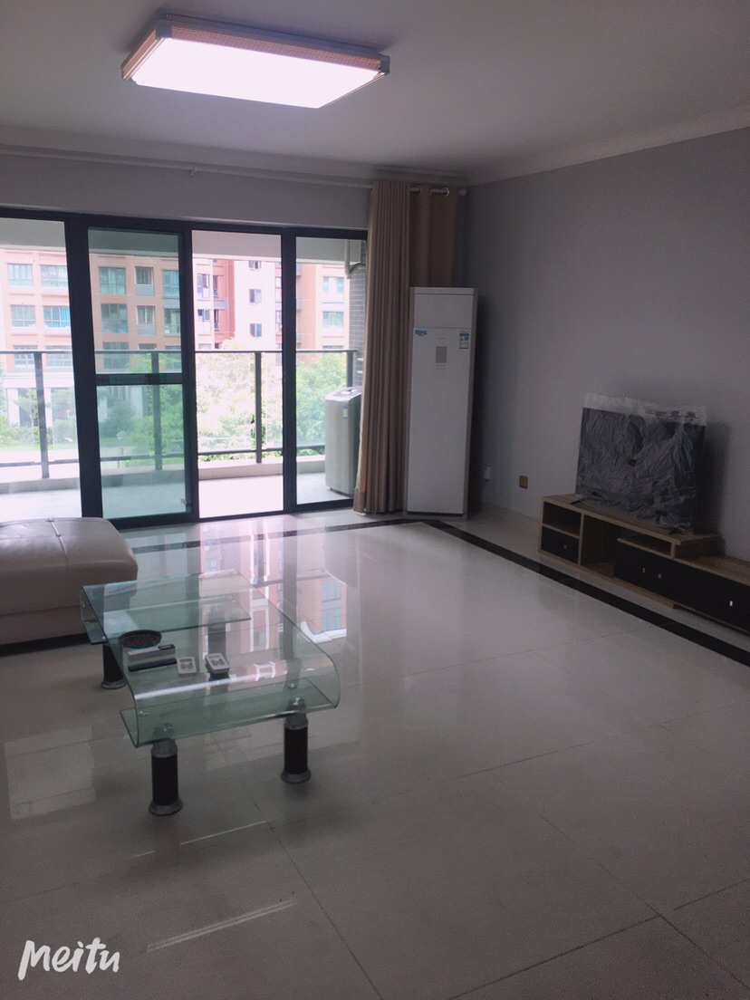 ShenzhenBaoAn👯‍♀️GushuShared ApartmentSeeking Flatmate