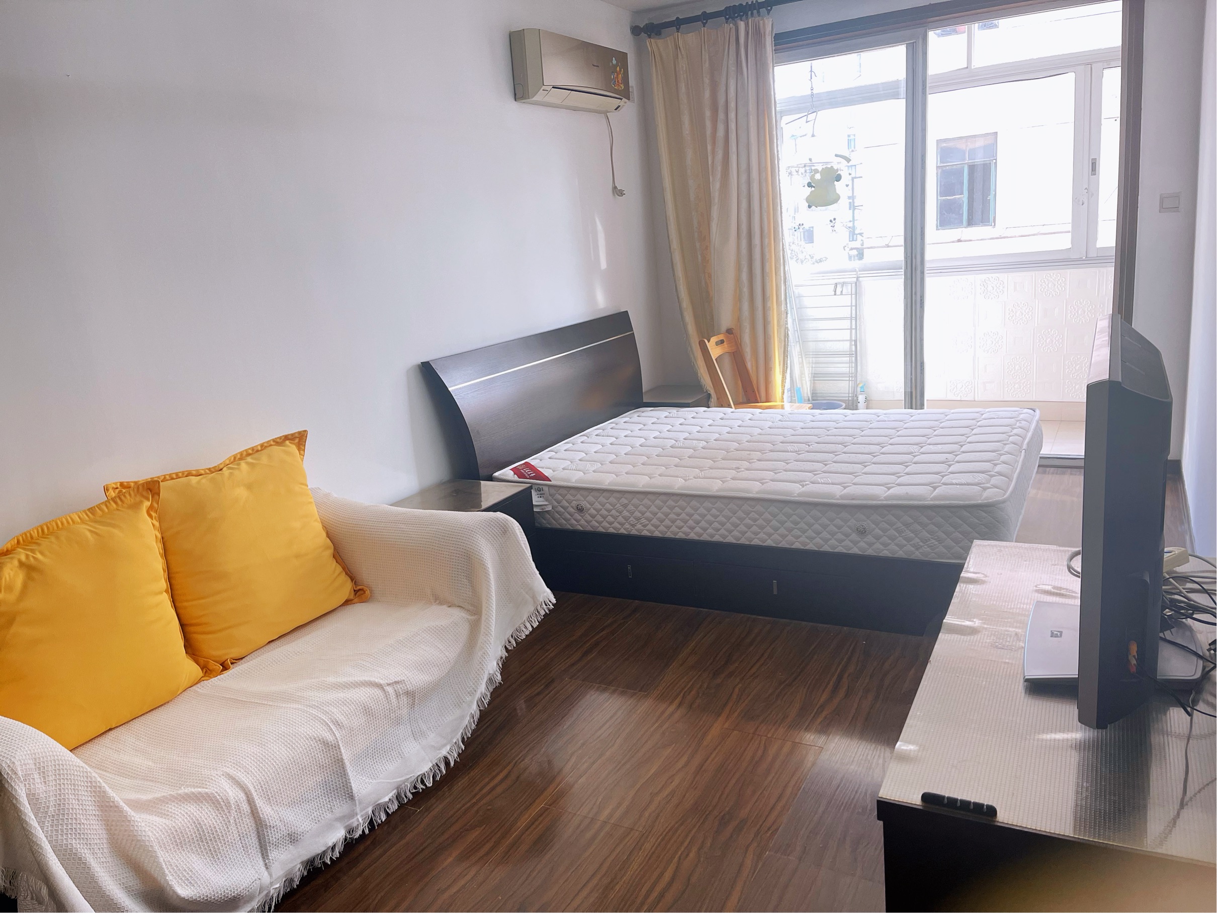 Shanghai-Changning-2 rooms,Short Term,Sublet,LGBTQ Friendly,Pet Friendly,Replacement