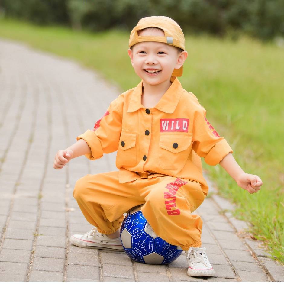 李丹