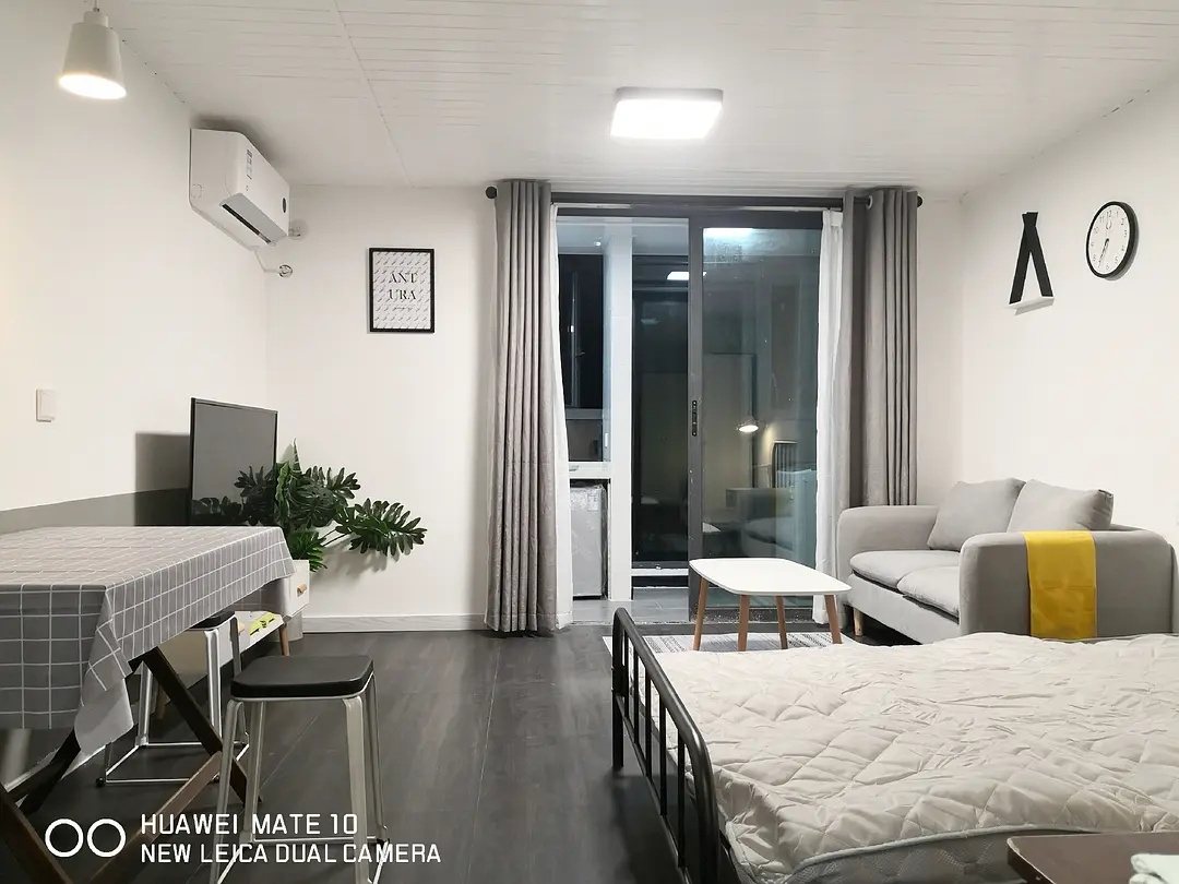 Chengdu-Gaoxin-Cozy Home,Clean&Comfy,No Gender Limit,Hustle & Bustle