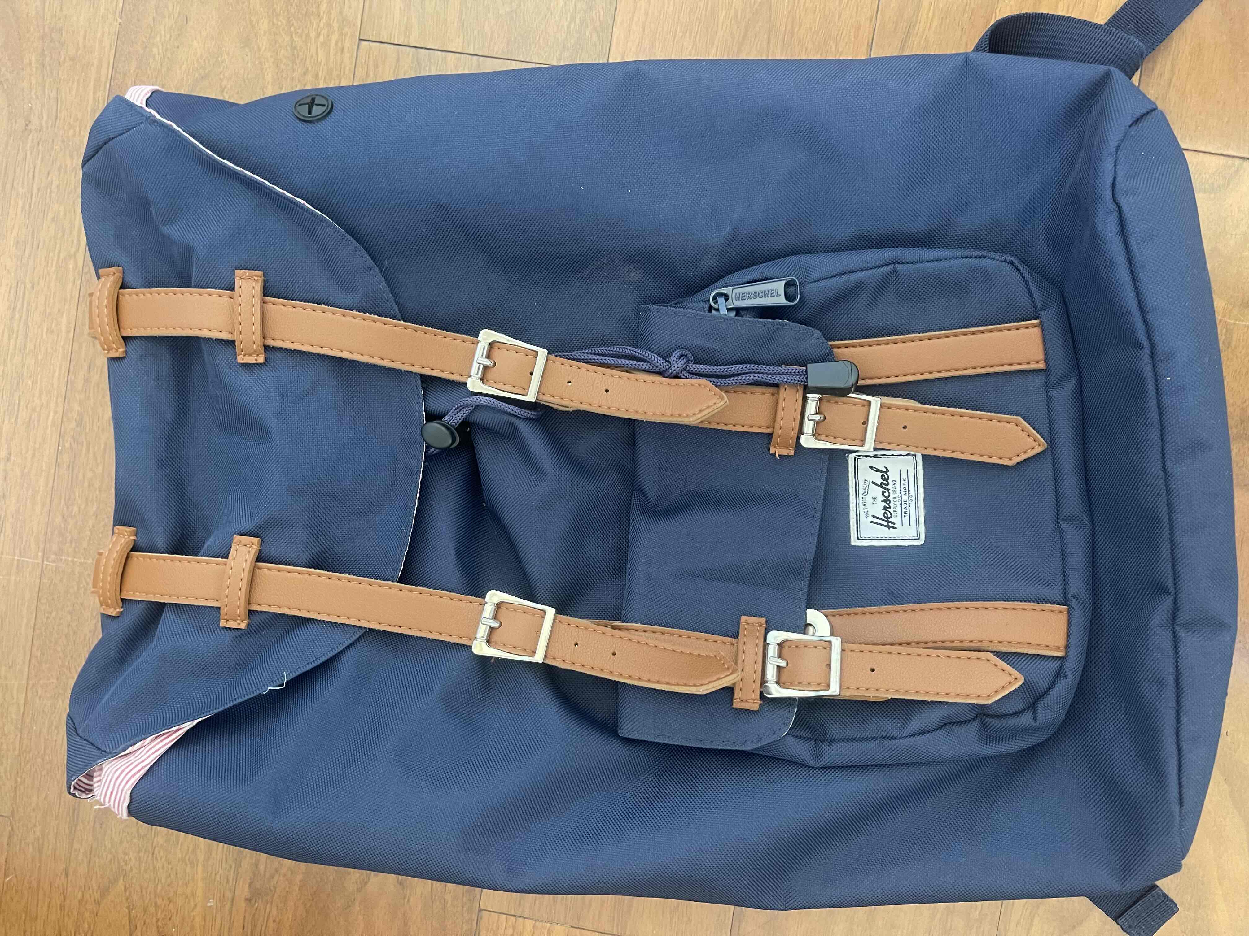 Herschel backpack _1