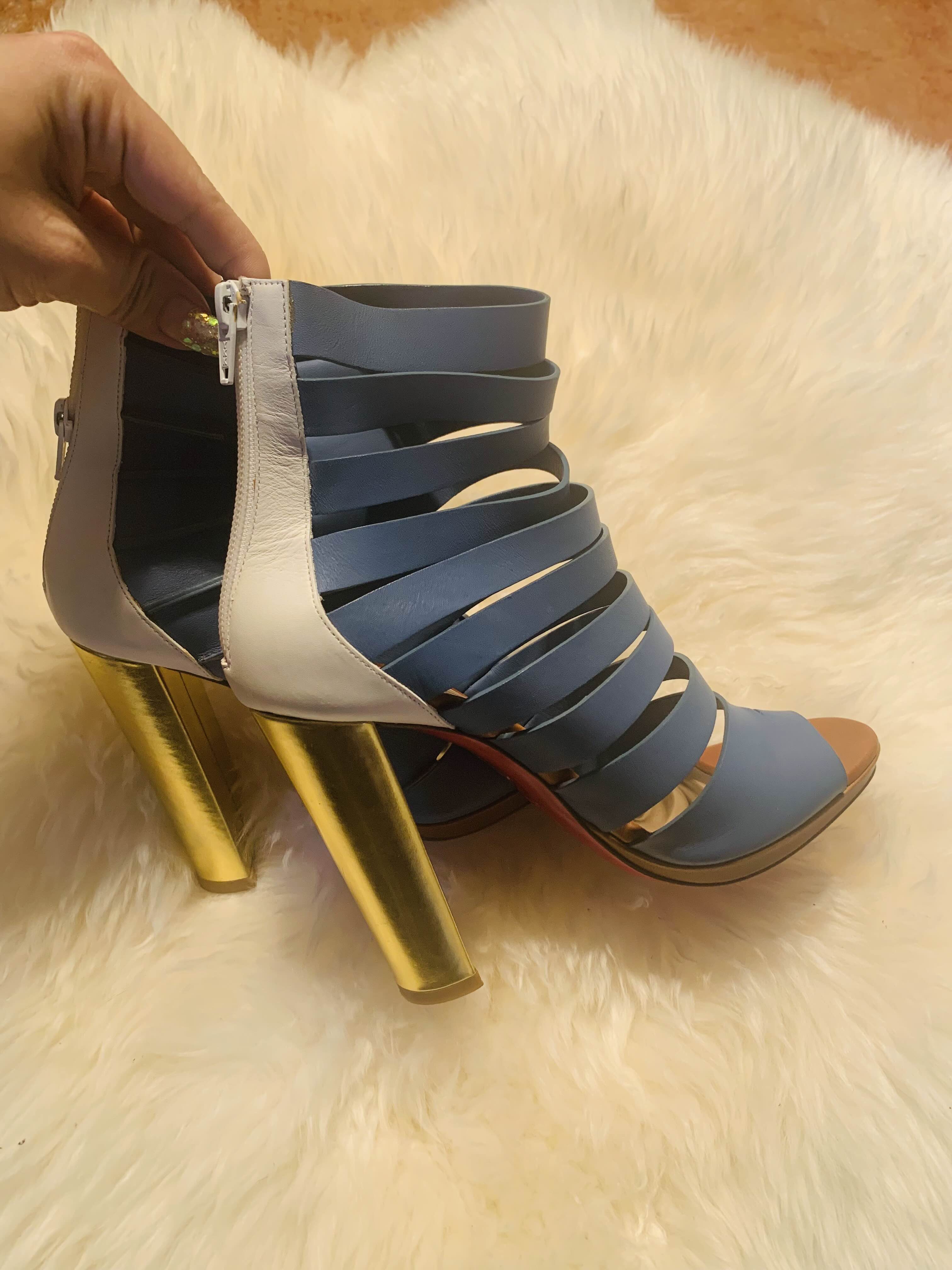 路铂廷CL红底鞋走秀款（ Christian Louboutin）_1