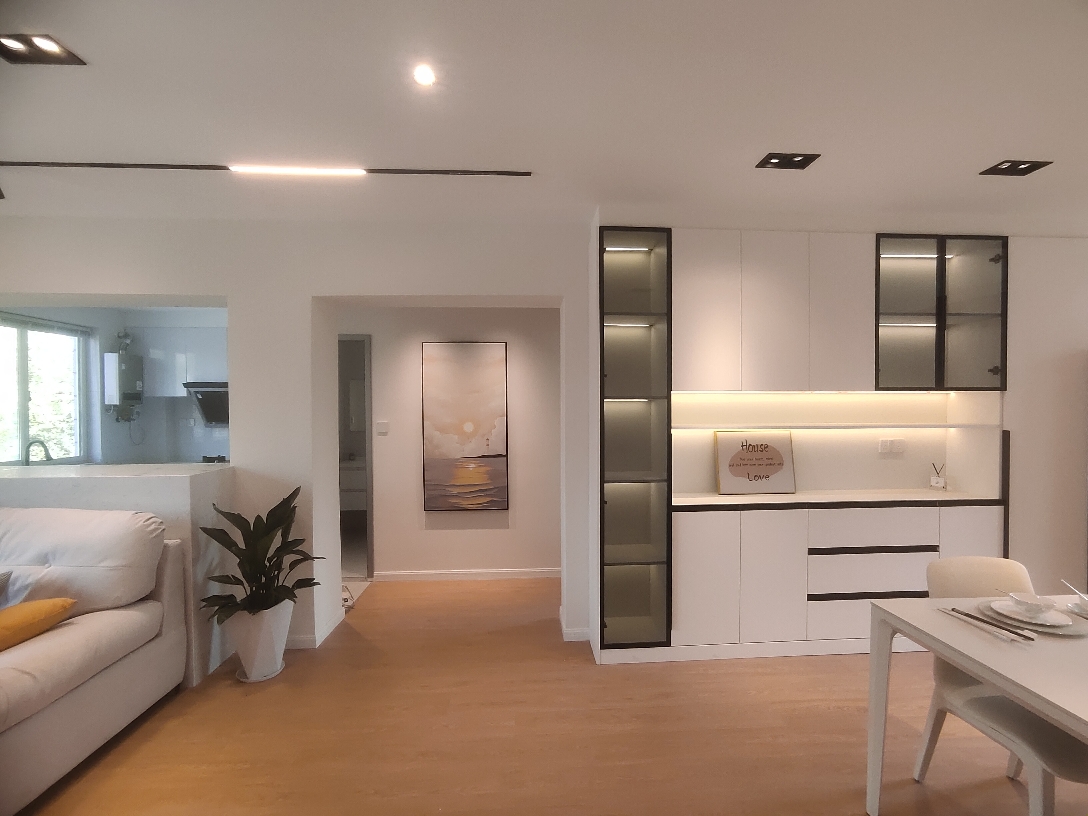 上海黄浦进贤路&茂名南路，两居室转租啦