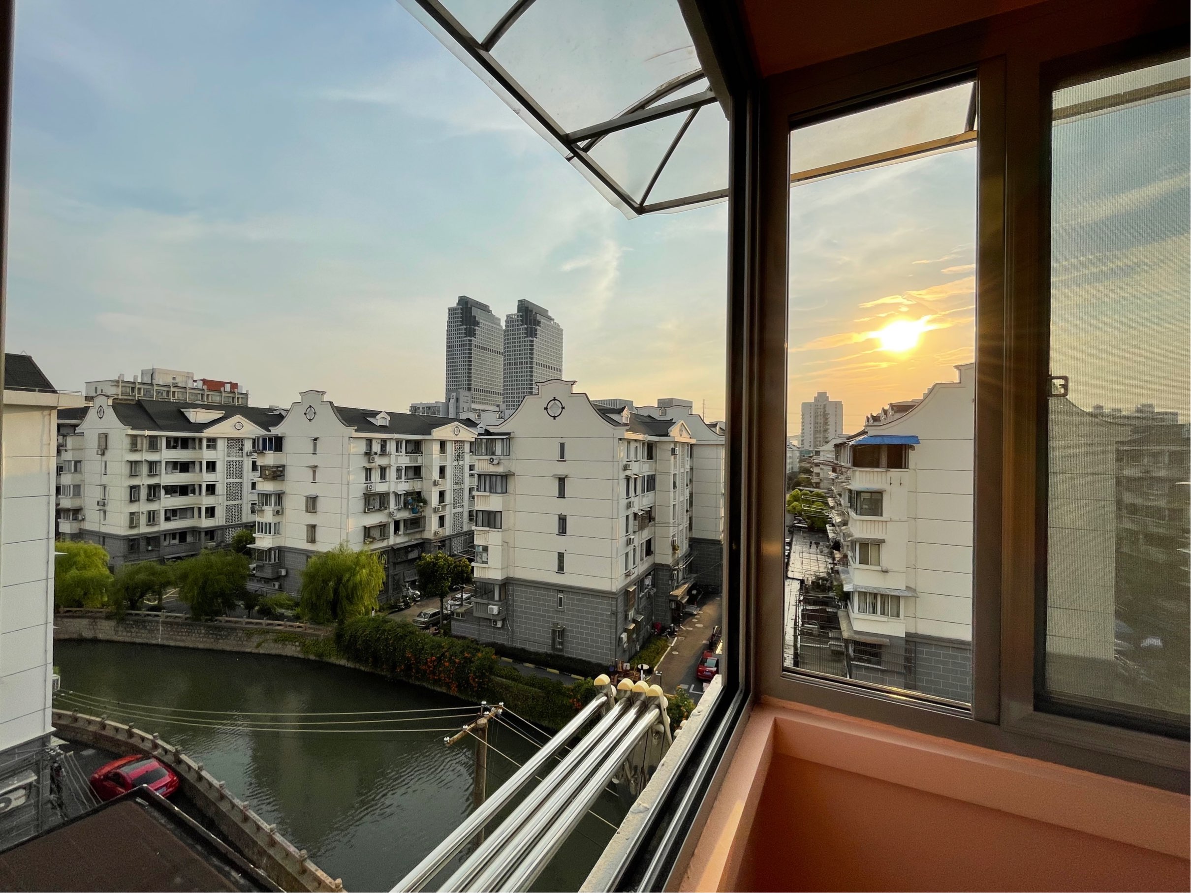 Shanghai-Putuo-Cozy Home,Clean&Comfy,No Gender Limit,Hustle & Bustle,“Friends”,Chilled,LGBTQ Friendly,Pet Friendly