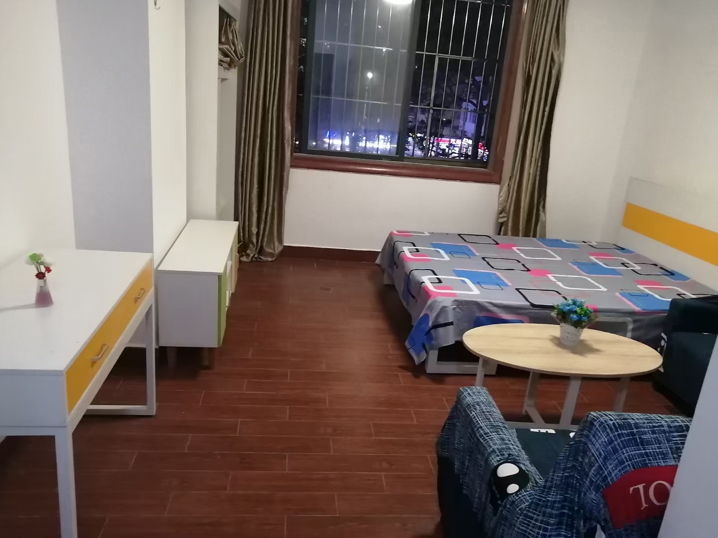 Single Apartment