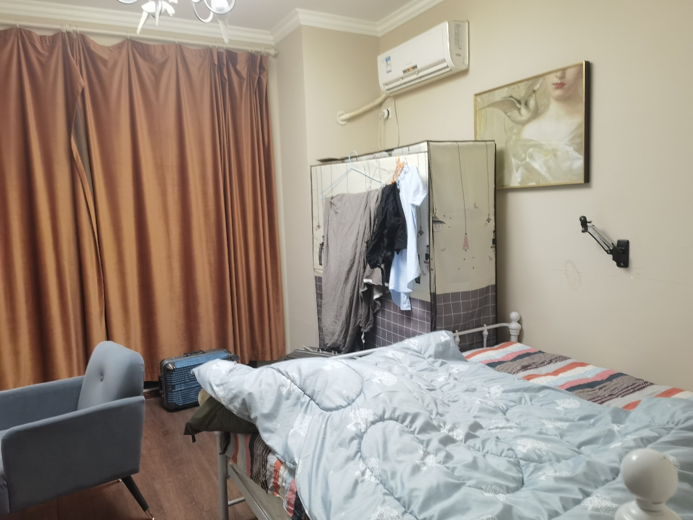 Wuhan-Wuchang-Seeking Flatmate,Sublet