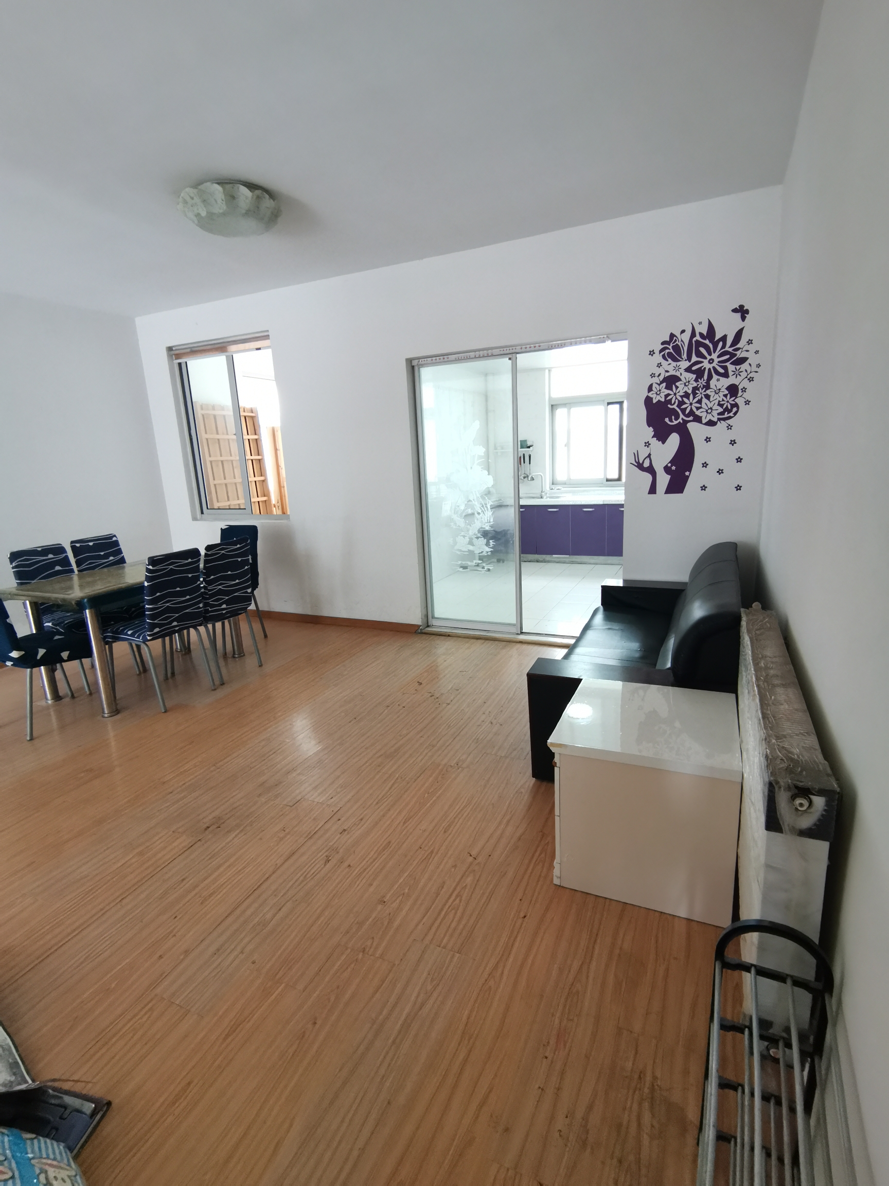 经开区 石笋路与金炉路交口和谐家园