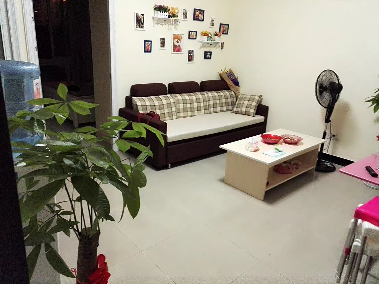 渝北 龙溪街道金山大道加州1号公寓幢