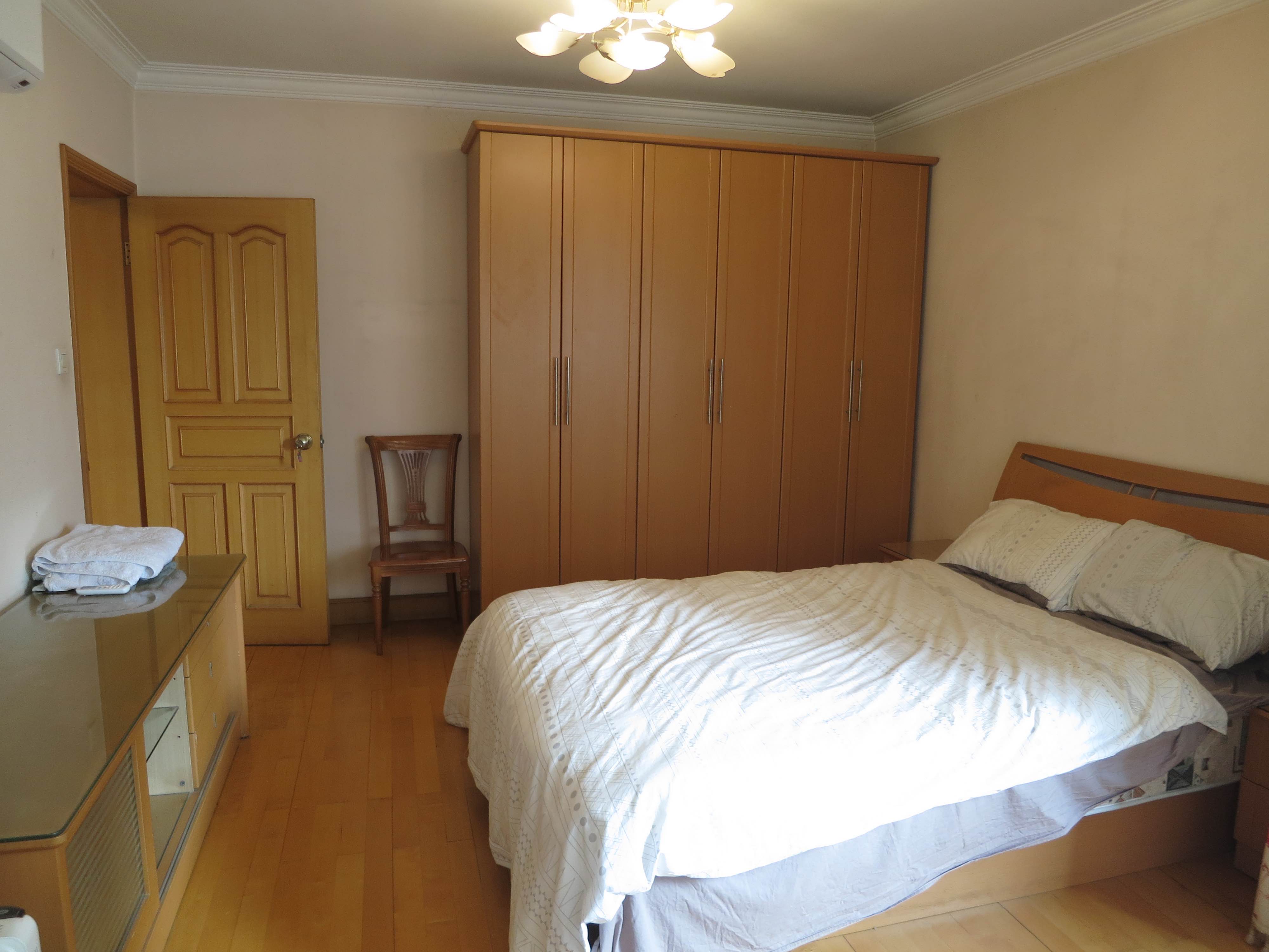 Shanghai-Xuhui-167RMB/Night,Cozy Home,Clean&Comfy,“Friends”,LGBTQ Friendly,Pet Friendly