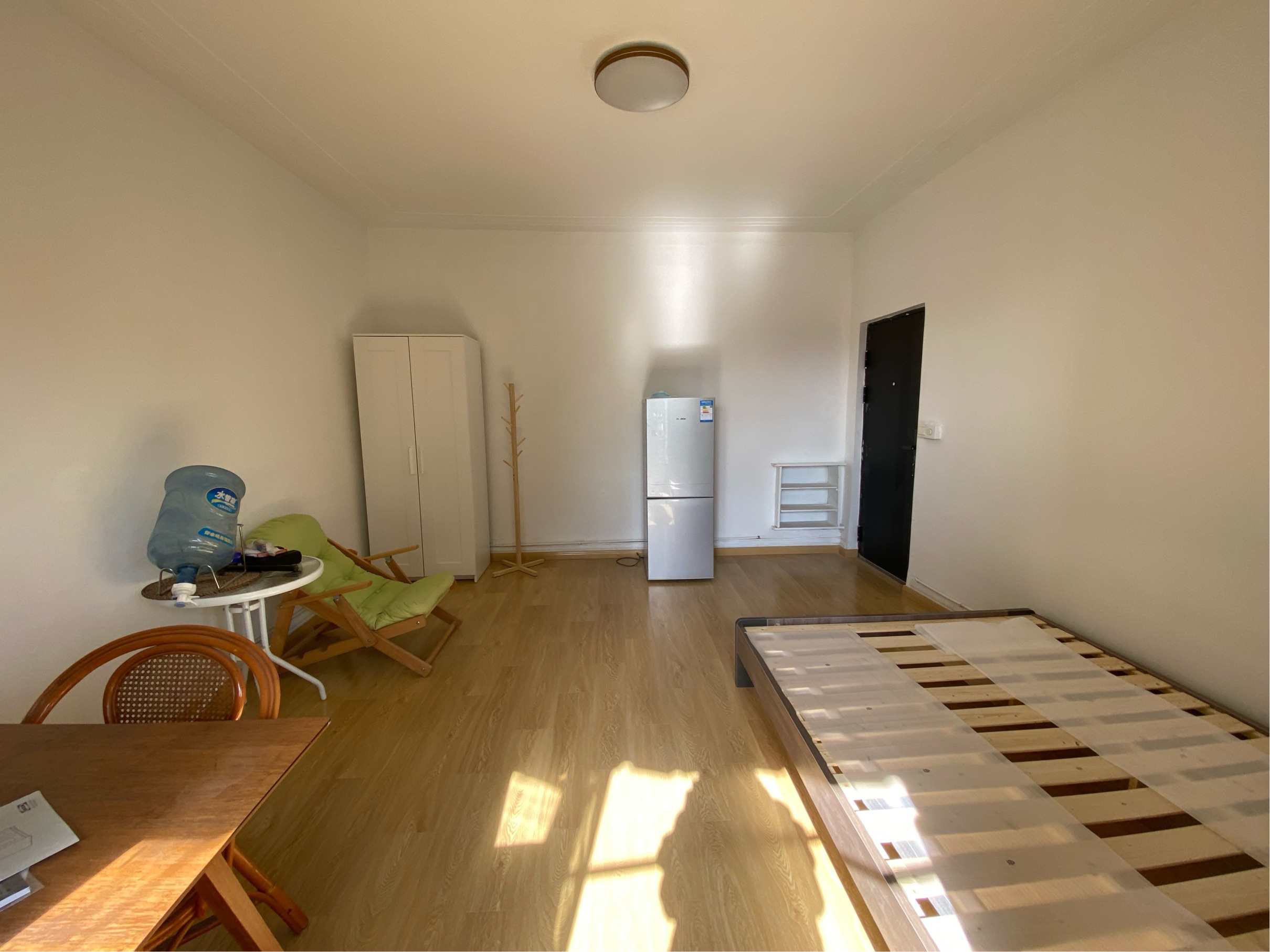 Shanghai-Xuhui-No Gender Limit,LGBTQ Friendly,Pet Friendly