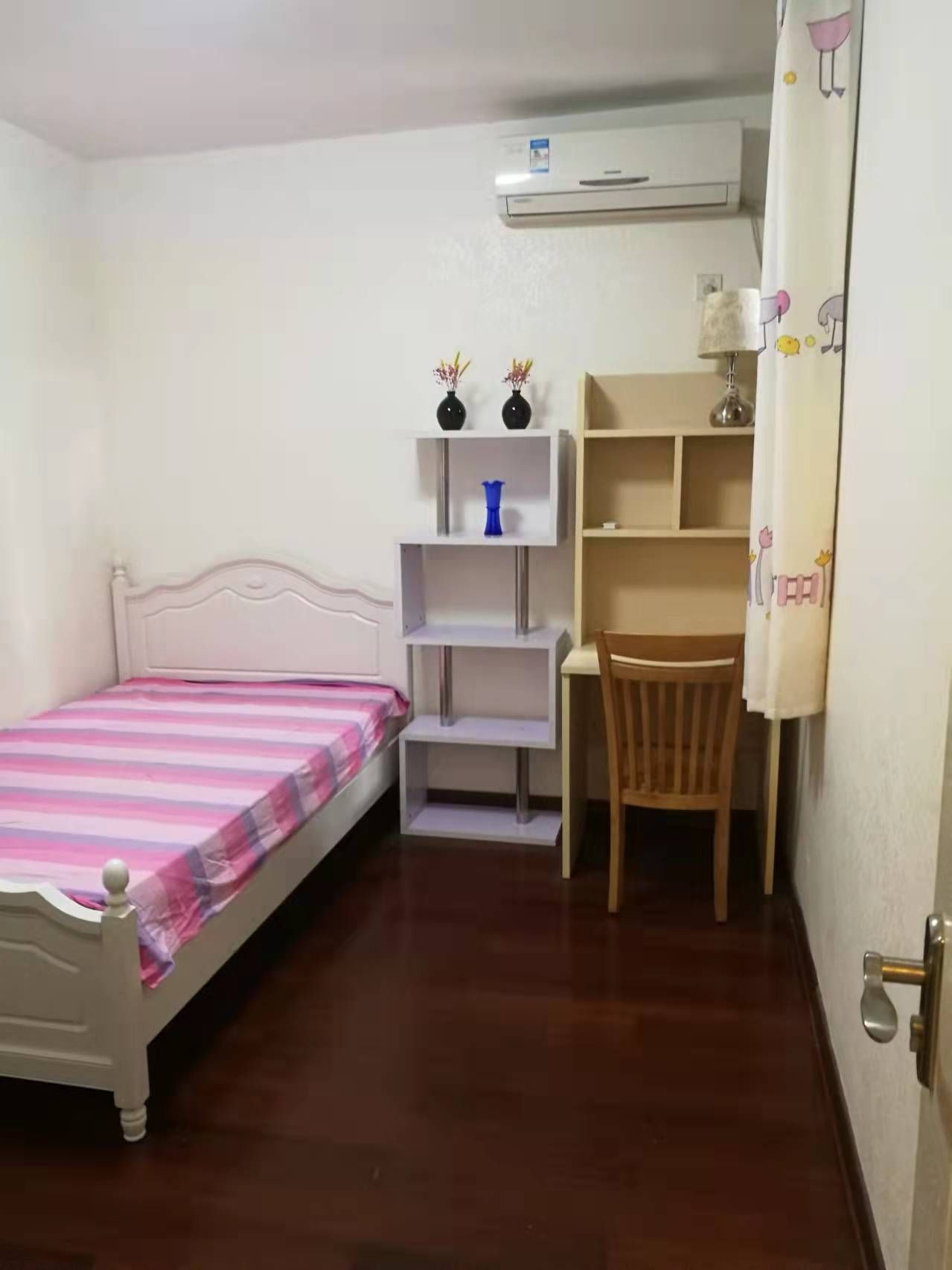 ShenzhenNanshanLong & Short TermSeeking FlatmateShared Apartment