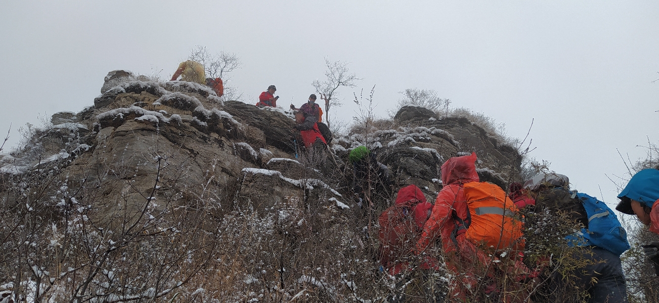 Climbing in the White day_4