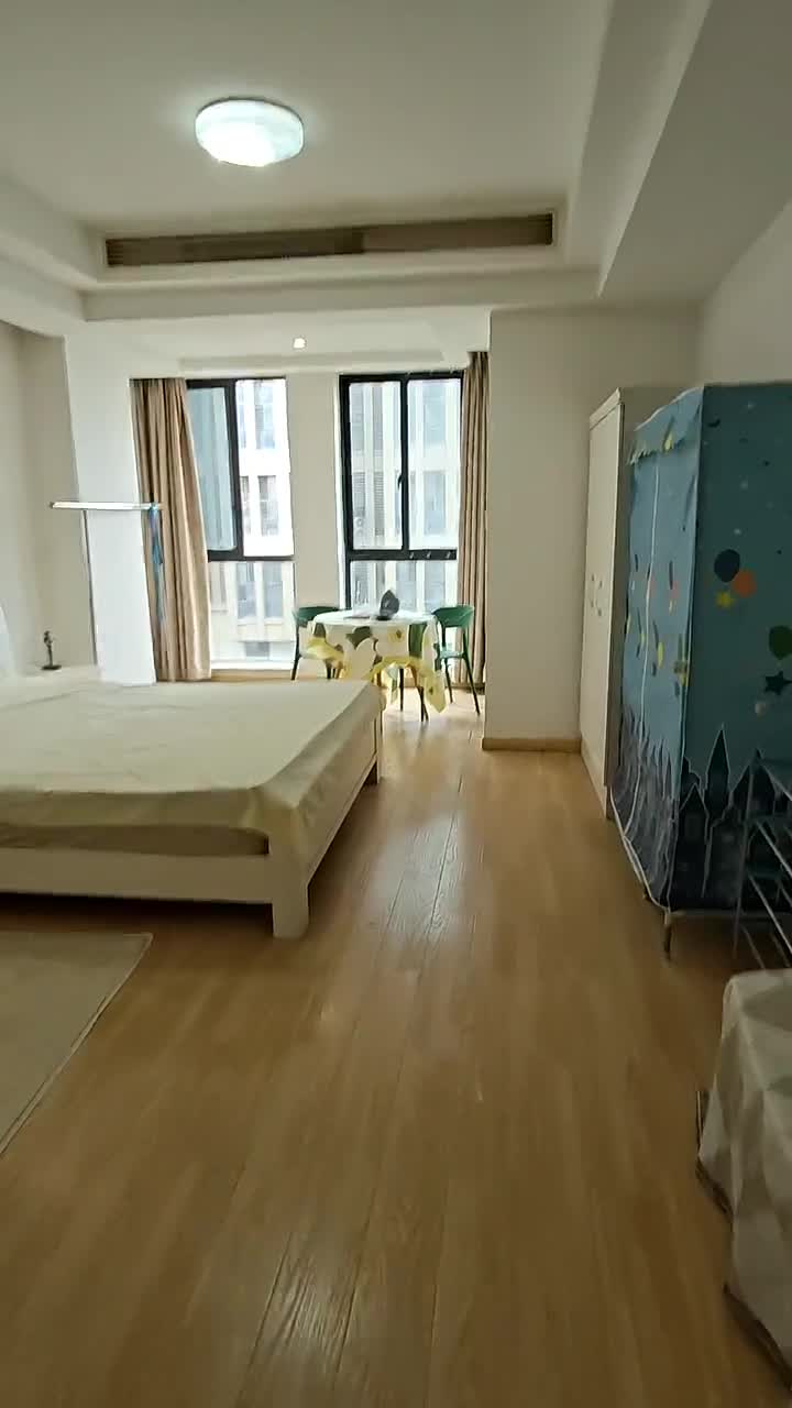 热爱漫无边际，生活自有分寸
