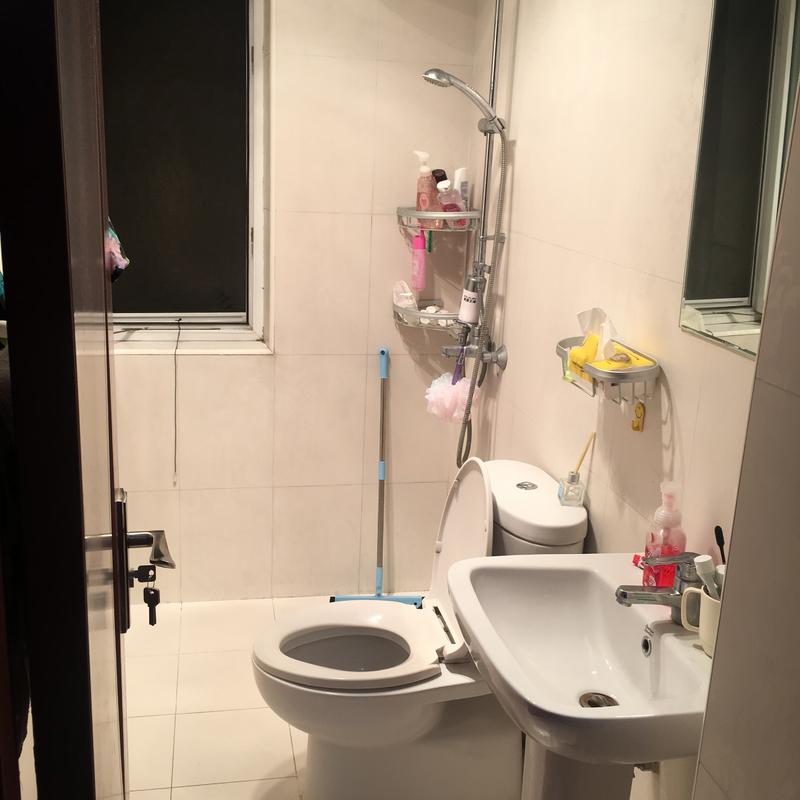 Beijing-Chaoyang-Taikooli,very safe,very clean,best deal in Sanlitu,Only for female,Sanlitun,two-room unit,Shared apartment