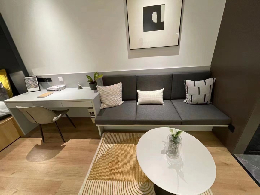 虹口 同丰路699号