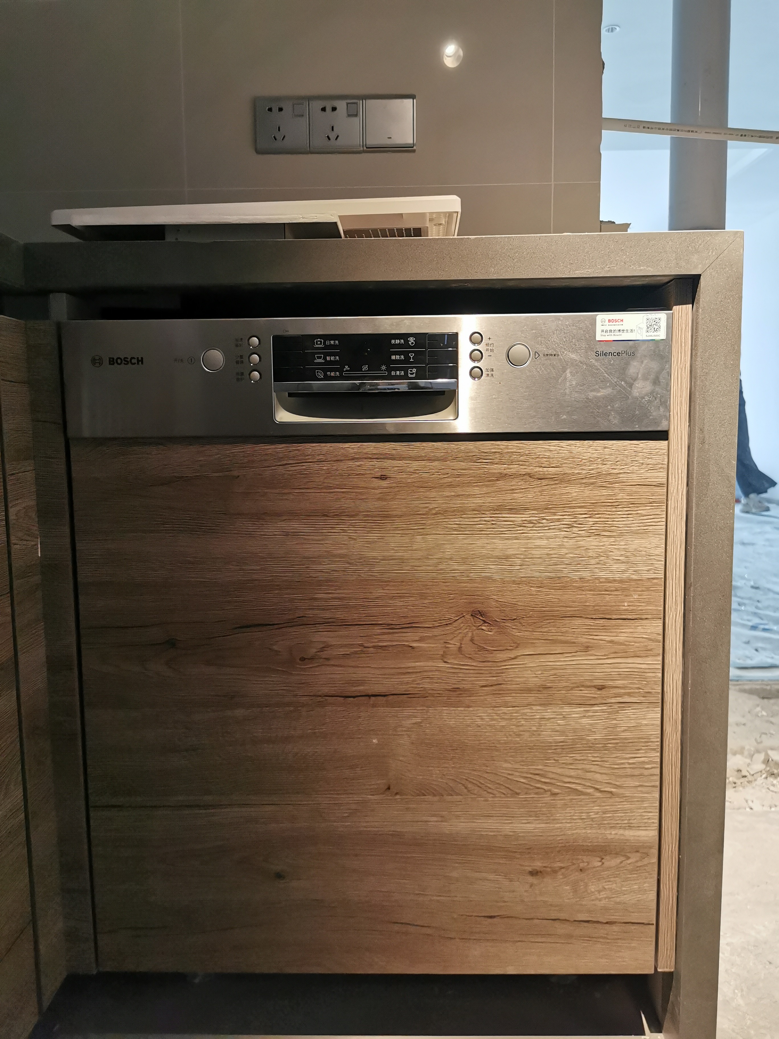 Brand New Bosch全新博世12套洗碗机出售