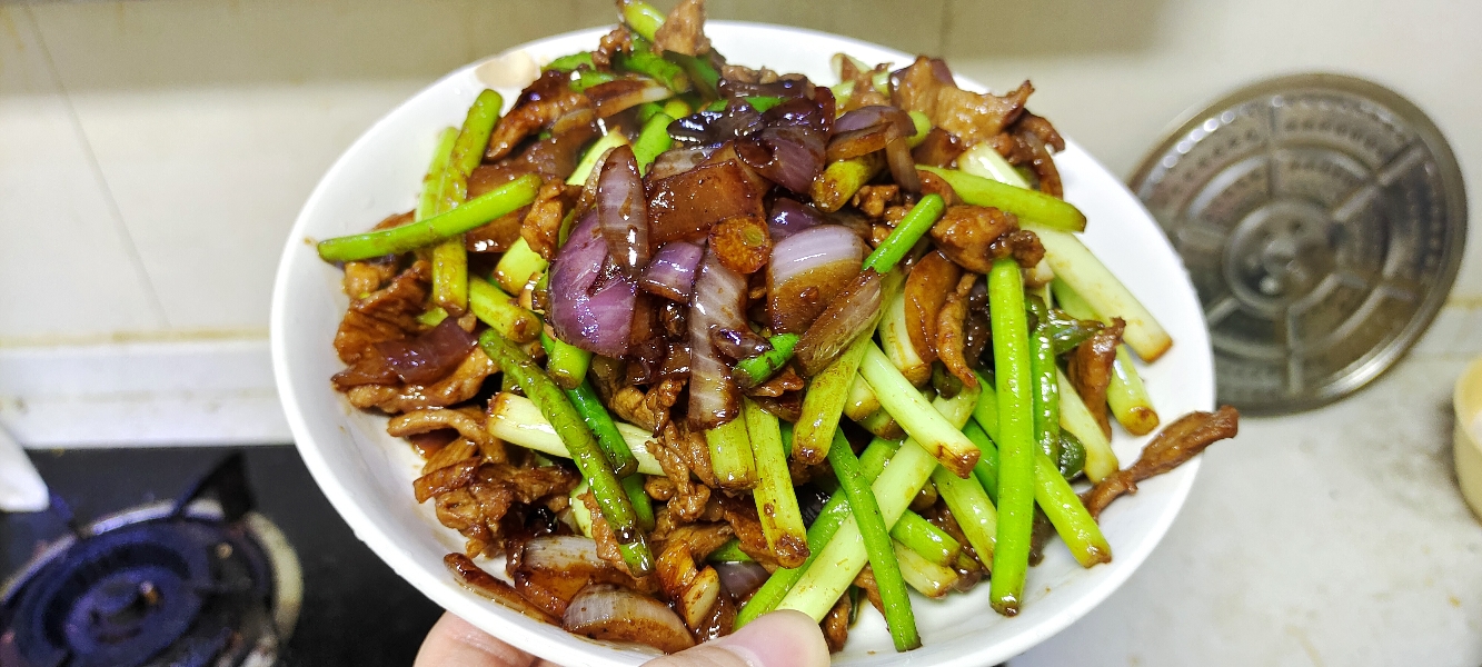 想找个合租的室友 本人单身 不抽烟偶尔喝_1