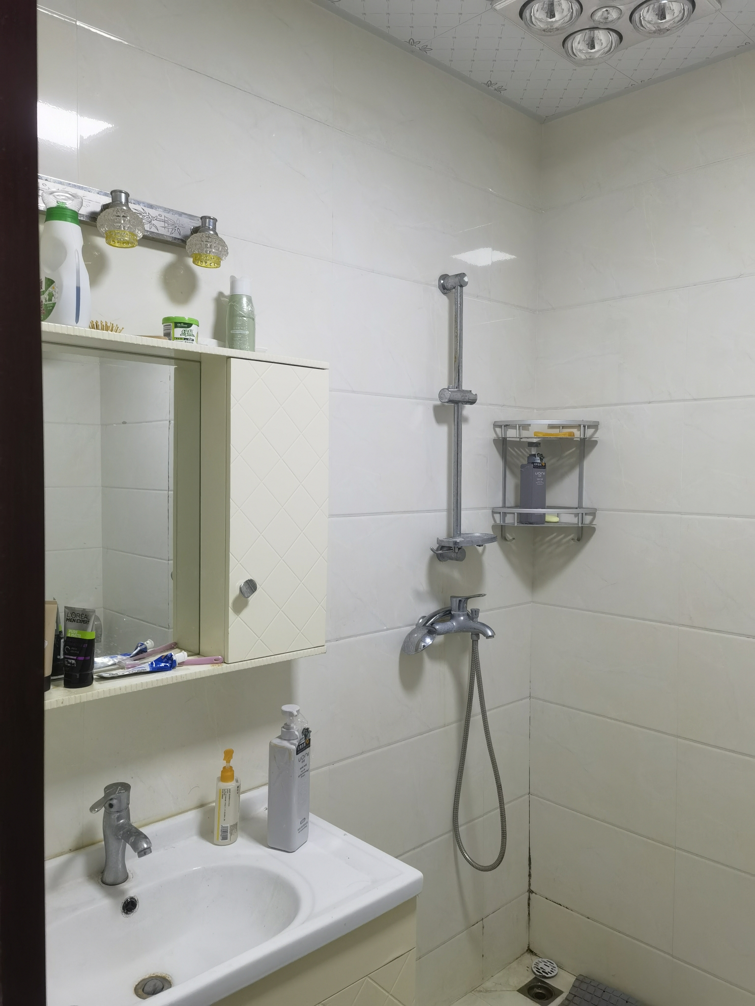 Wuhan-Wuchang-Seeking Flatmate,Sublet