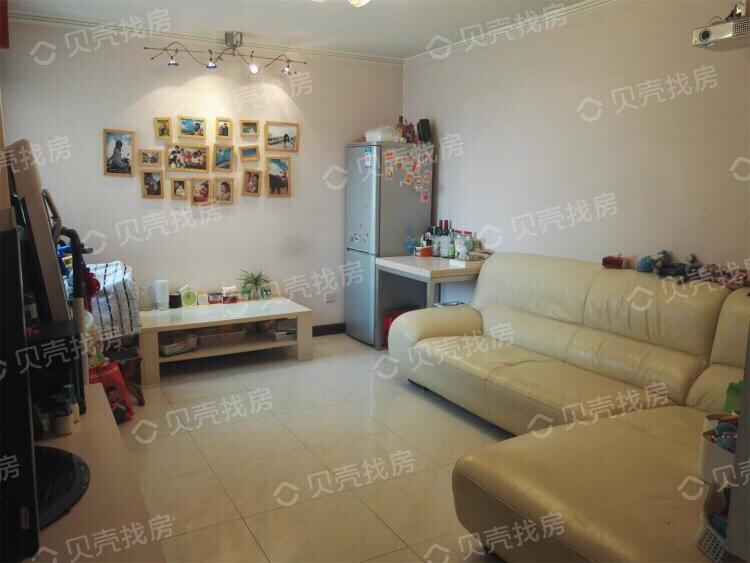 Beijing-Chaoyang-Shared Apartment,Seeking Flatmate,LGBTQ Friendly