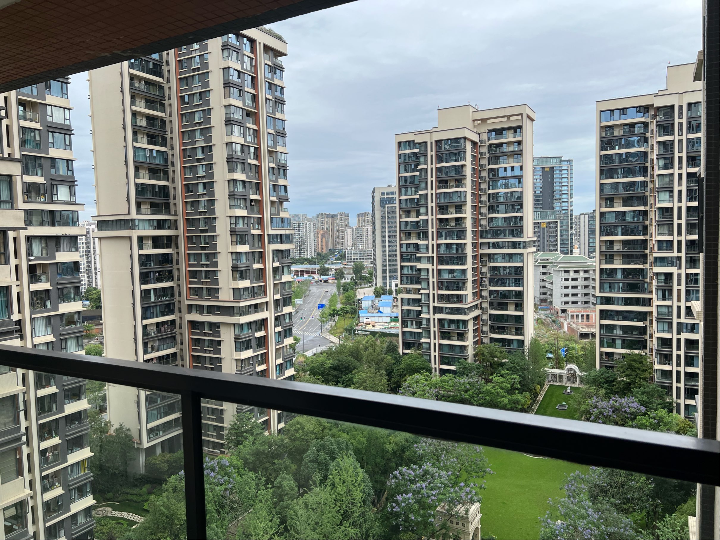 成都-成华-3号线昭觉寺,泛悦城市,免押金,没有中介费,宠物友好,LGBTQ友好,温馨小窝,干净治愈,不限性别,市井烟火气,老友记,慢时光