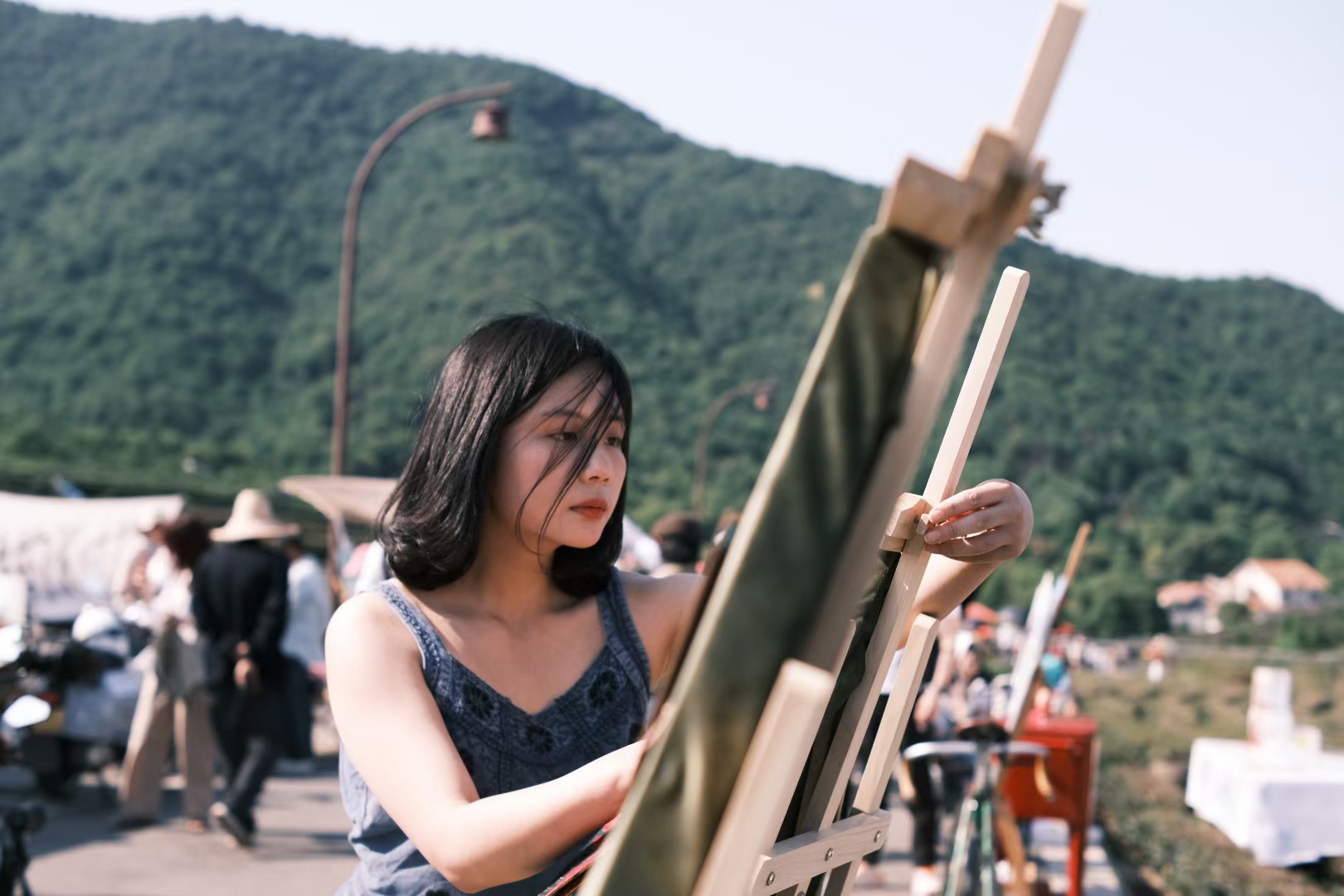 杭州美院小姐姐在线蹲舍友！_1