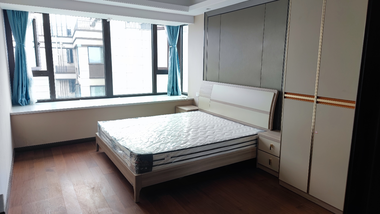 Chengdu-Qingyang-Cozy Home,Clean&Comfy,No Gender Limit,Hustle & Bustle,“Friends”,Chilled