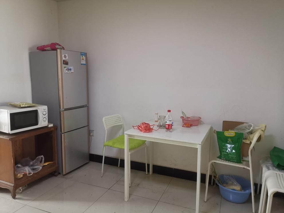 Shanghai-Yangpu-Cozy Home,Clean&Comfy,No Gender Limit,Hustle & Bustle,“Friends”,Chilled