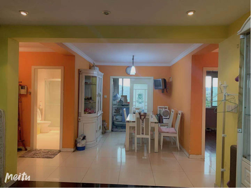 Shanghai-Songjiang-Cozy Home,Clean&Comfy,No Gender Limit,Hustle & Bustle,“Friends”