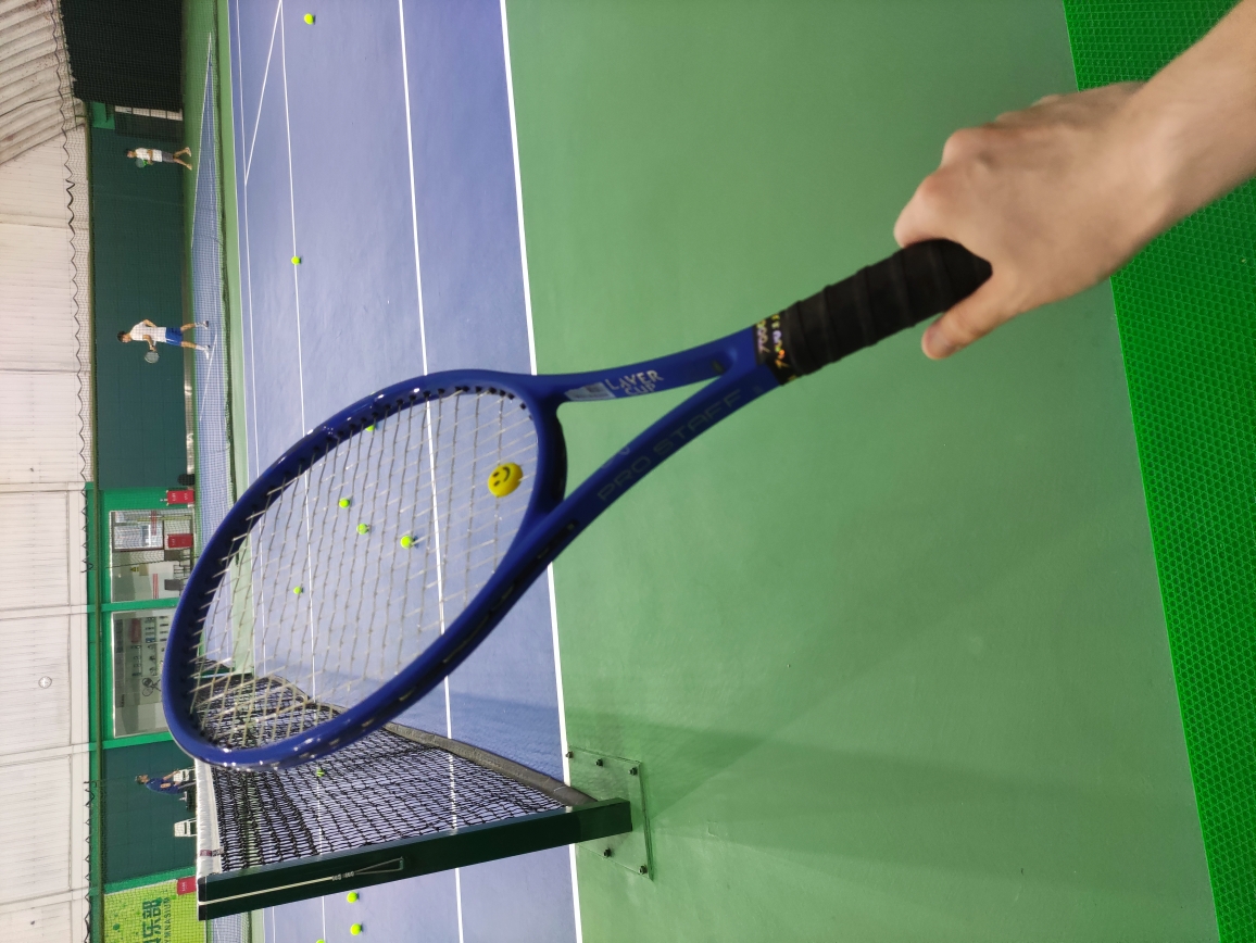 爱好网球，骑摩托车，自己投资_1